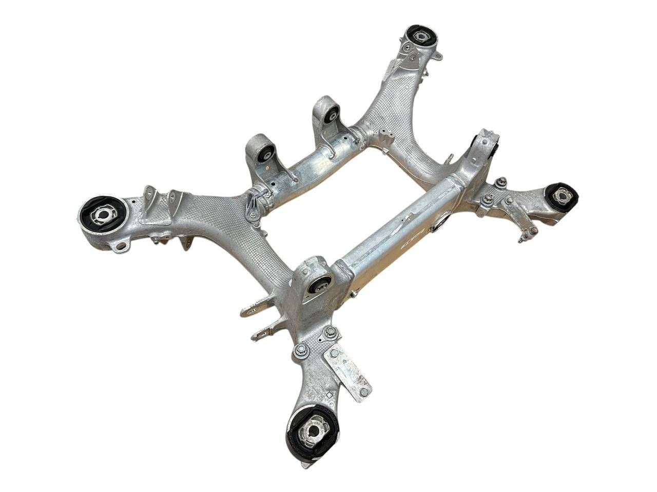 BMW 5 (G30 / G31) Rear subframe BMW 5 SERIES Rear subframe OEM 6866423

Part co...