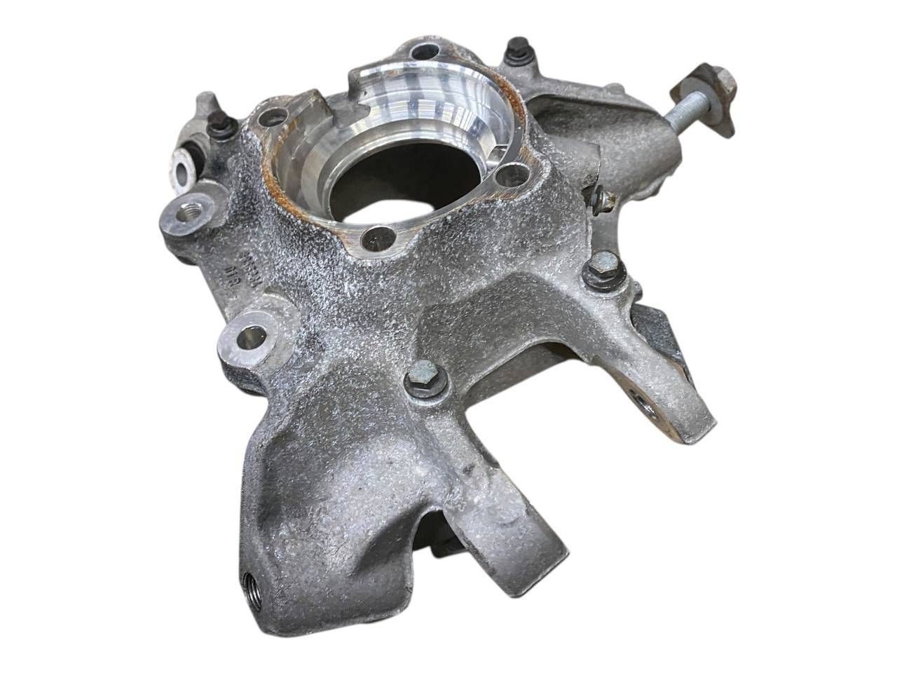 BMW 5 (G30 / G31) Rear wheel hub spindle/knuckle BMW 5 SERIES Rear wheel hub spindle/knuckle OEM...