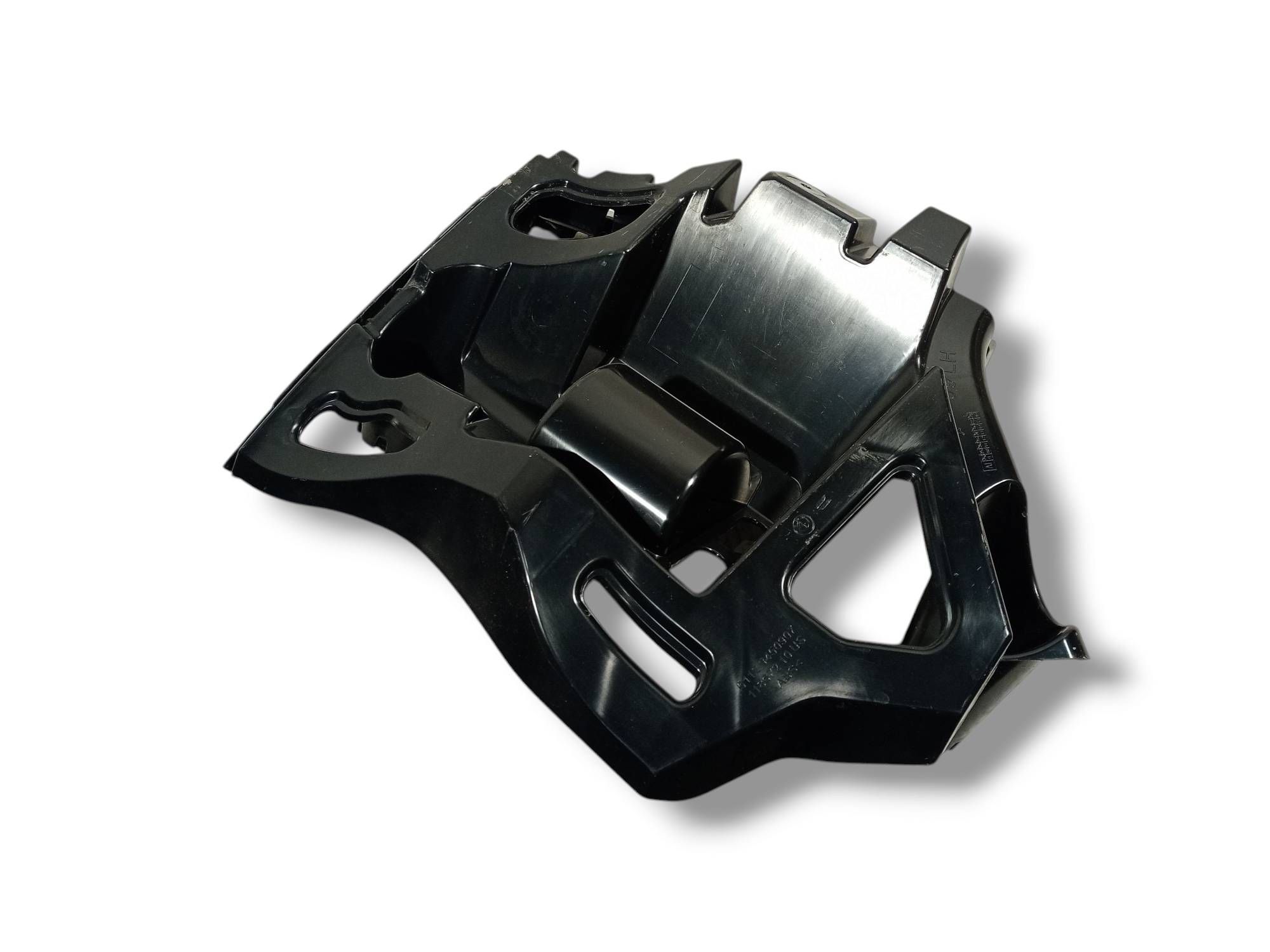 BMW XM (G09) Rear bumper mounting bracket