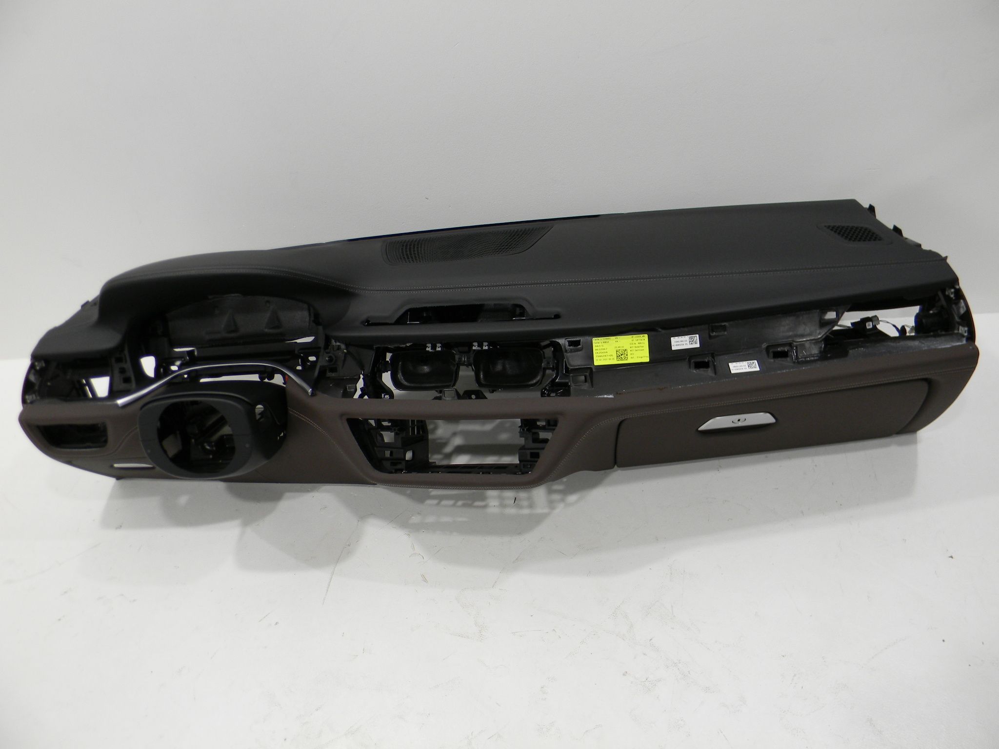 BMW 7 (G11 / G12) Dashboard BMW 7 SERIES Dashboard OEM 51459458055

Part co...