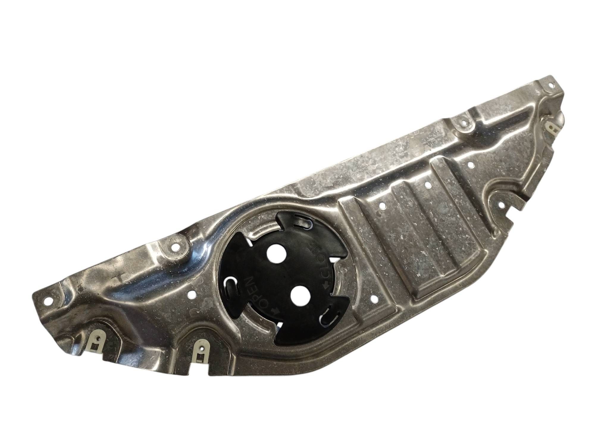 BMW 4 (G22 / G23 / G26)  Engine splash shield/under tray