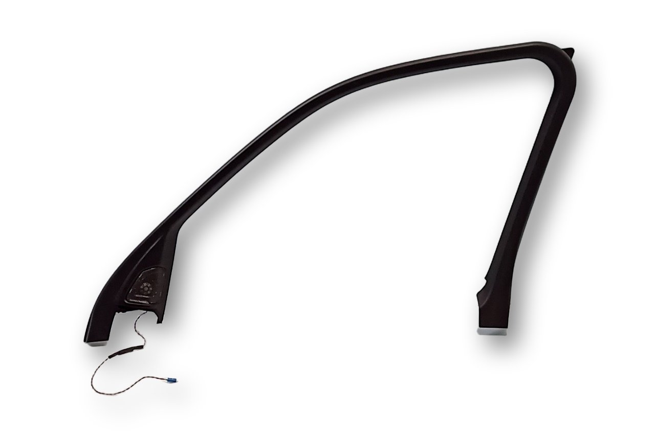 BMW X5 (F15) Front door glass trim molding BMW X5 Front door glass trim molding OEM 513372...