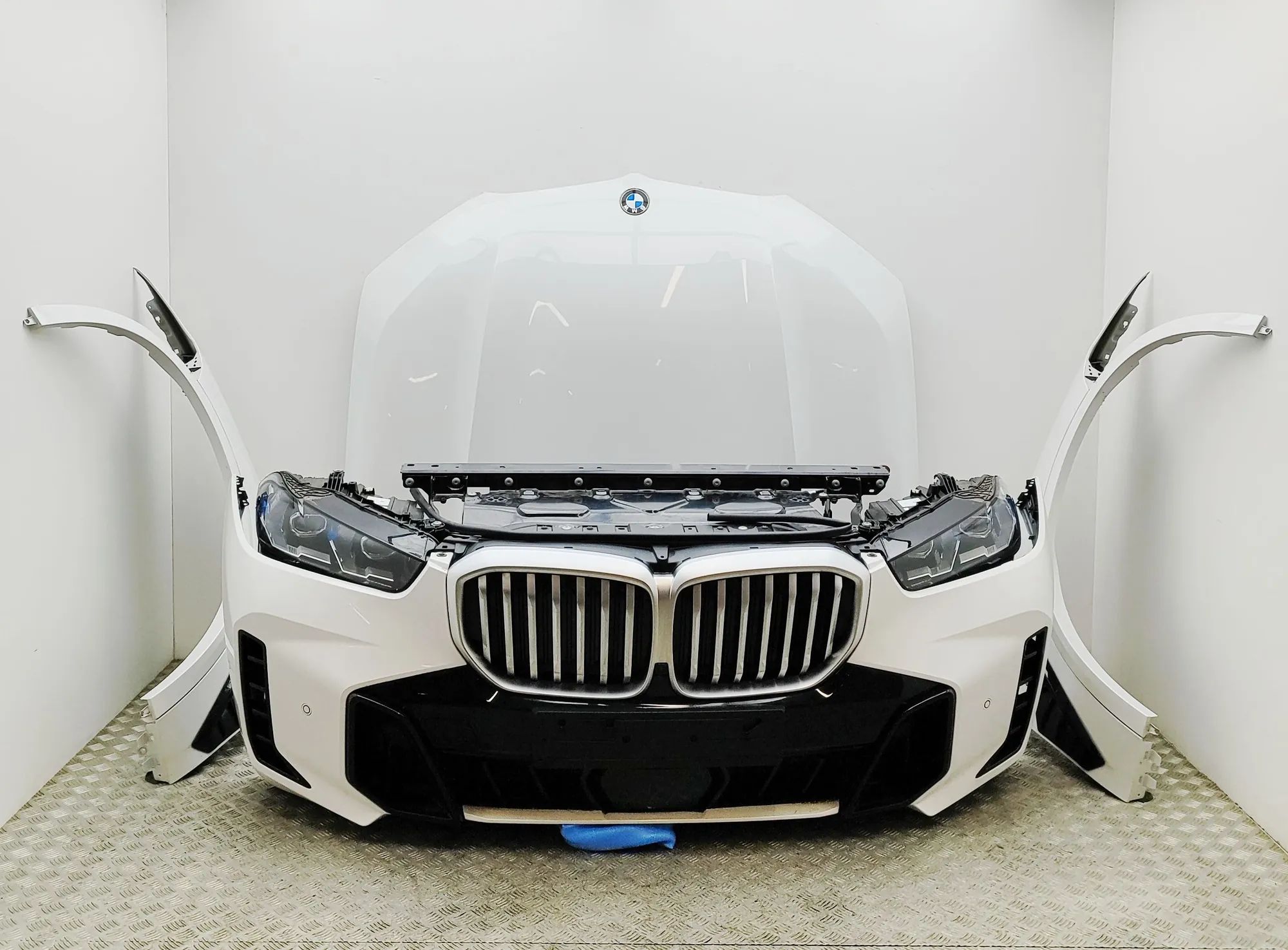BMW X5 (G05) Front End Parts Kit Front End Parts Kit — BMW X5 (G05, F95) (2018-P...