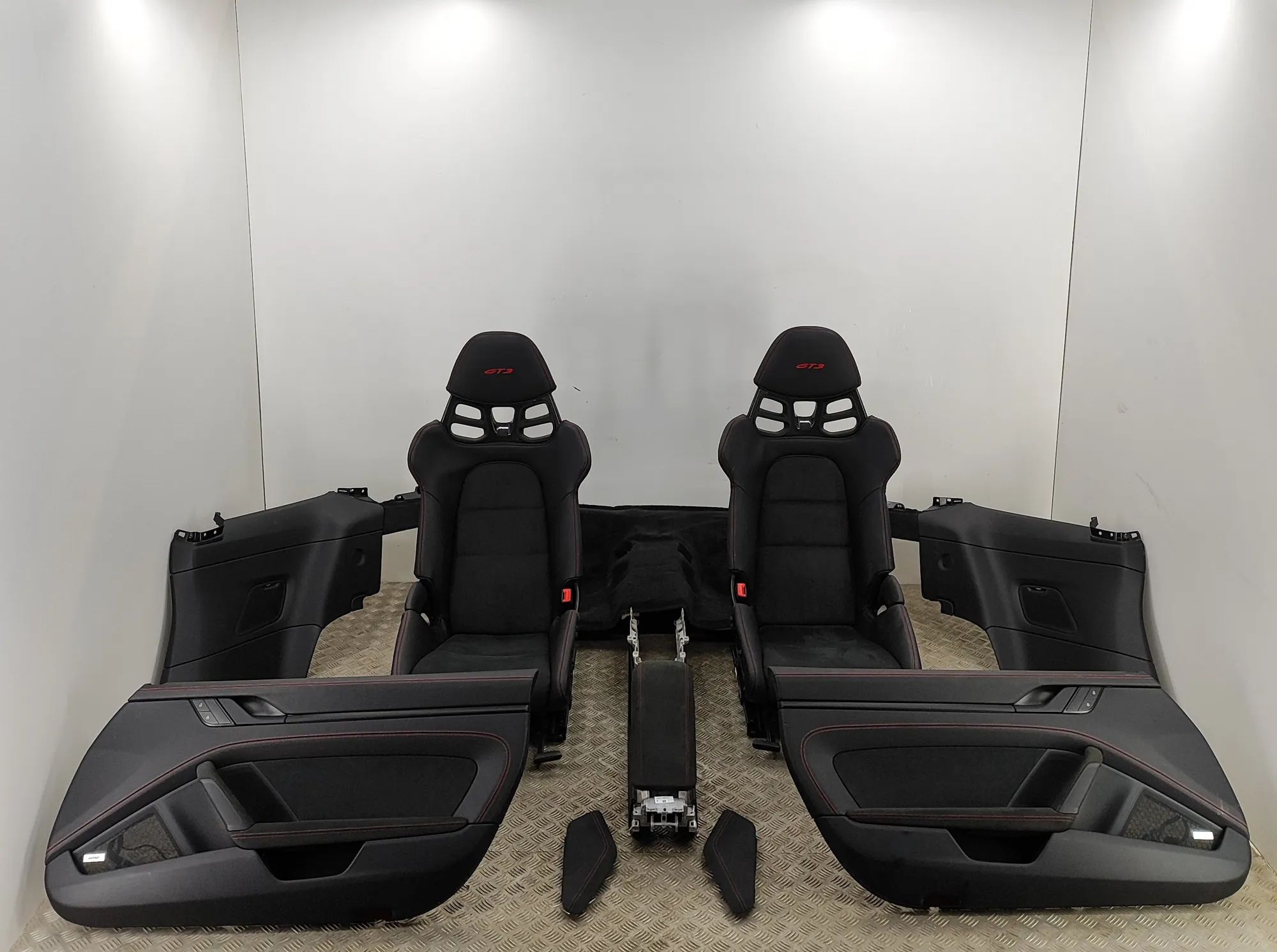Porsche 911 (992) Interior Seats W/ Door Cards Kit Seat and door trim panel set — PORSCHE 911 (992...