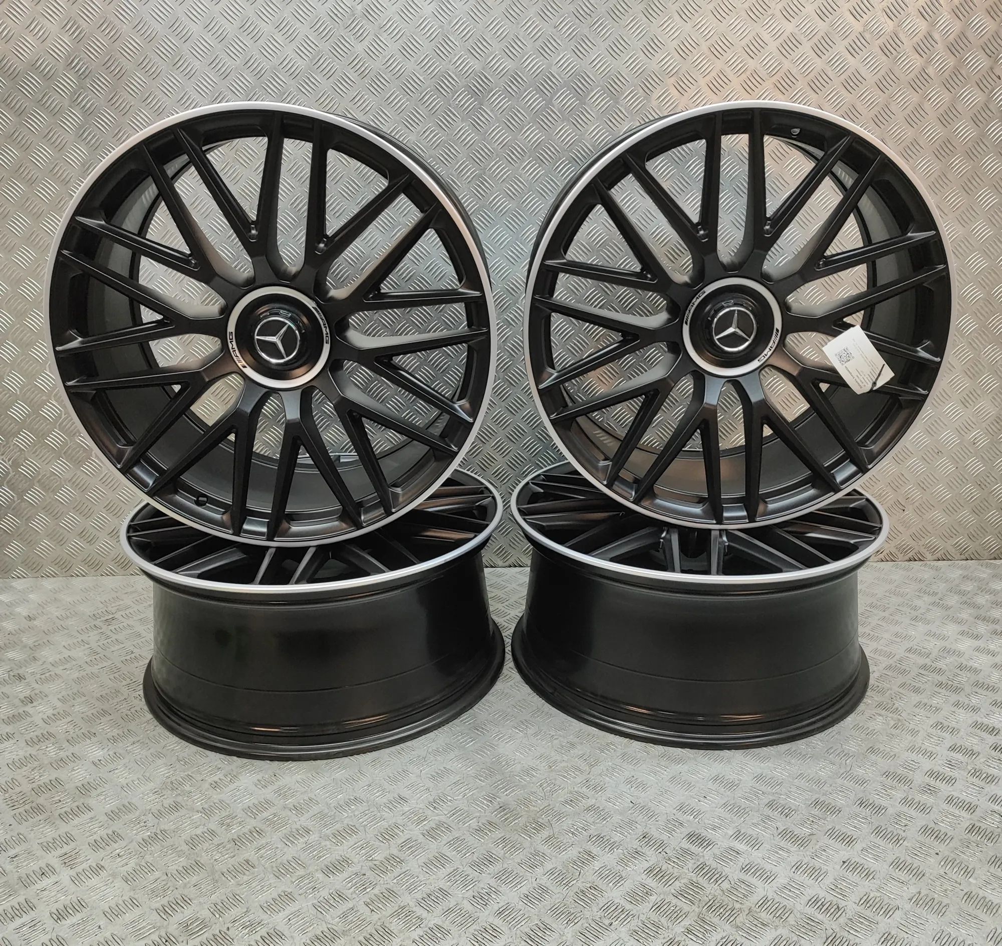 Mercedes-Benz GLS (X167) Alloy Wheel Set A1674018500, A1674018600 Alloy Wheel Set MERCED...