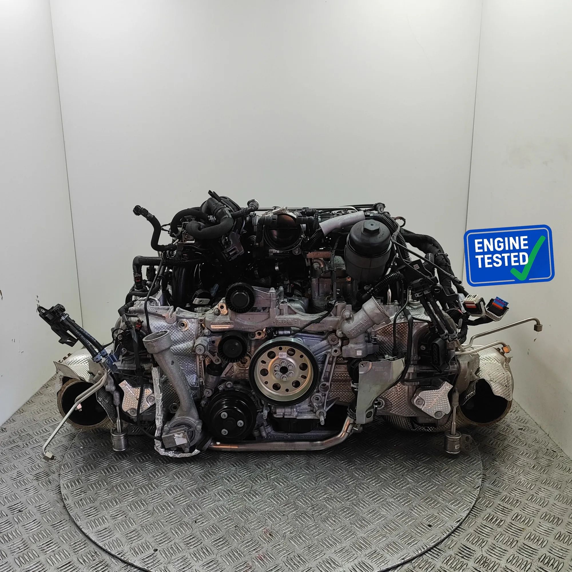 Porsche 911 (992) Engine Motor DKK Engine Motor PORSCHE 911 (992) (2019-...)

...