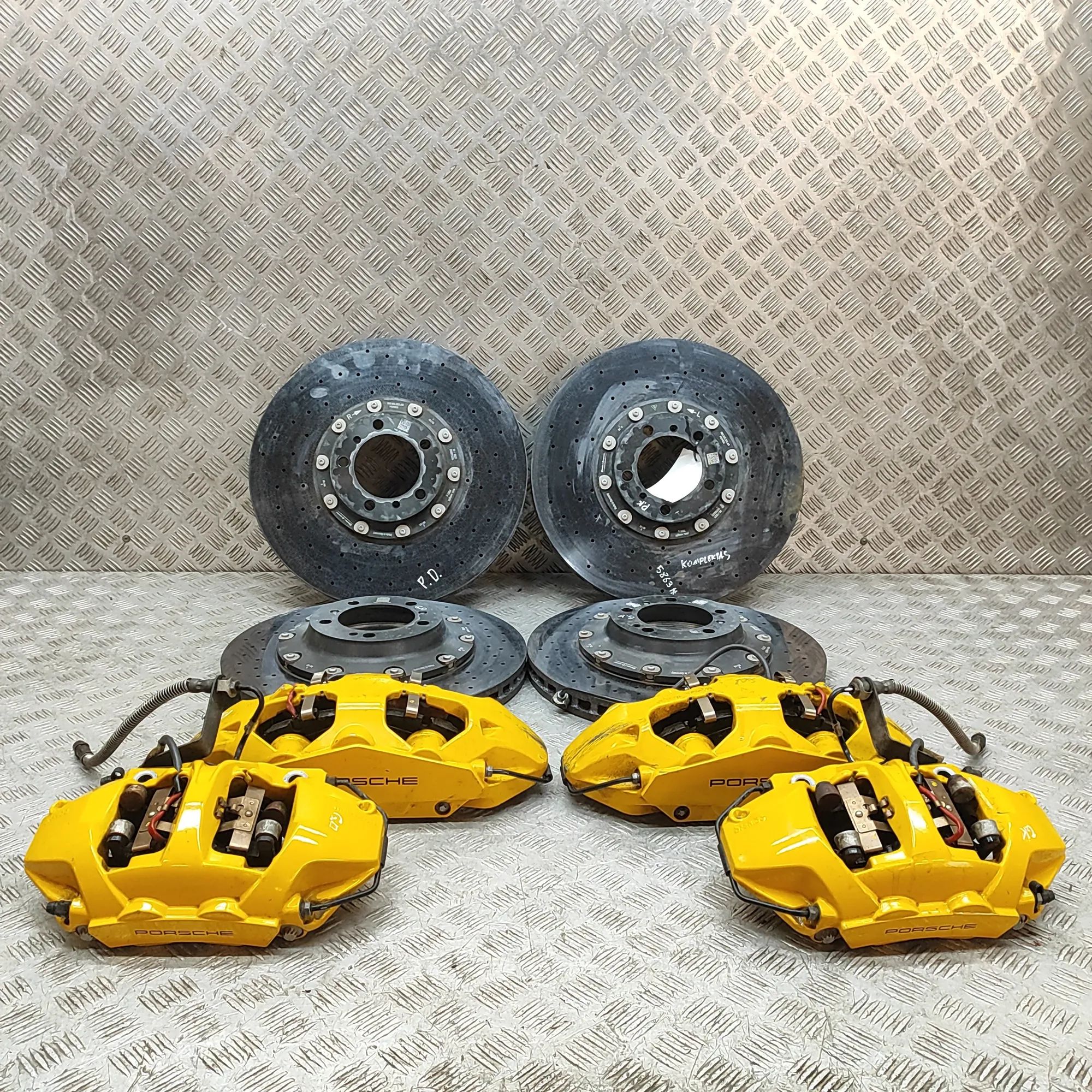 Porsche 911 (992) Brake Calipers And Disc Kit 992615106CB, 992615404BM, 992615105CB Brake Cal...