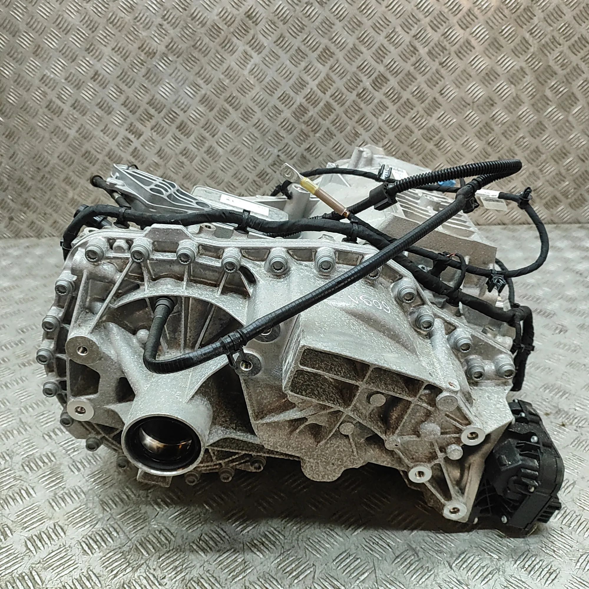 Porsche Macan (XAB) Electric motor (EV) Electric motor (EV) — PORSCHE MACAN (XAB) (2024...