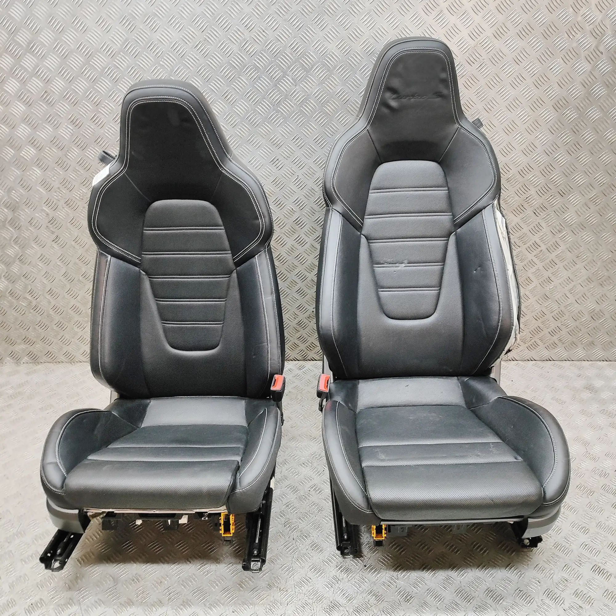 Porsche 911 (992) Seat Set 992881361Y, 992881511Y, 992881512Y, 992881555LY...