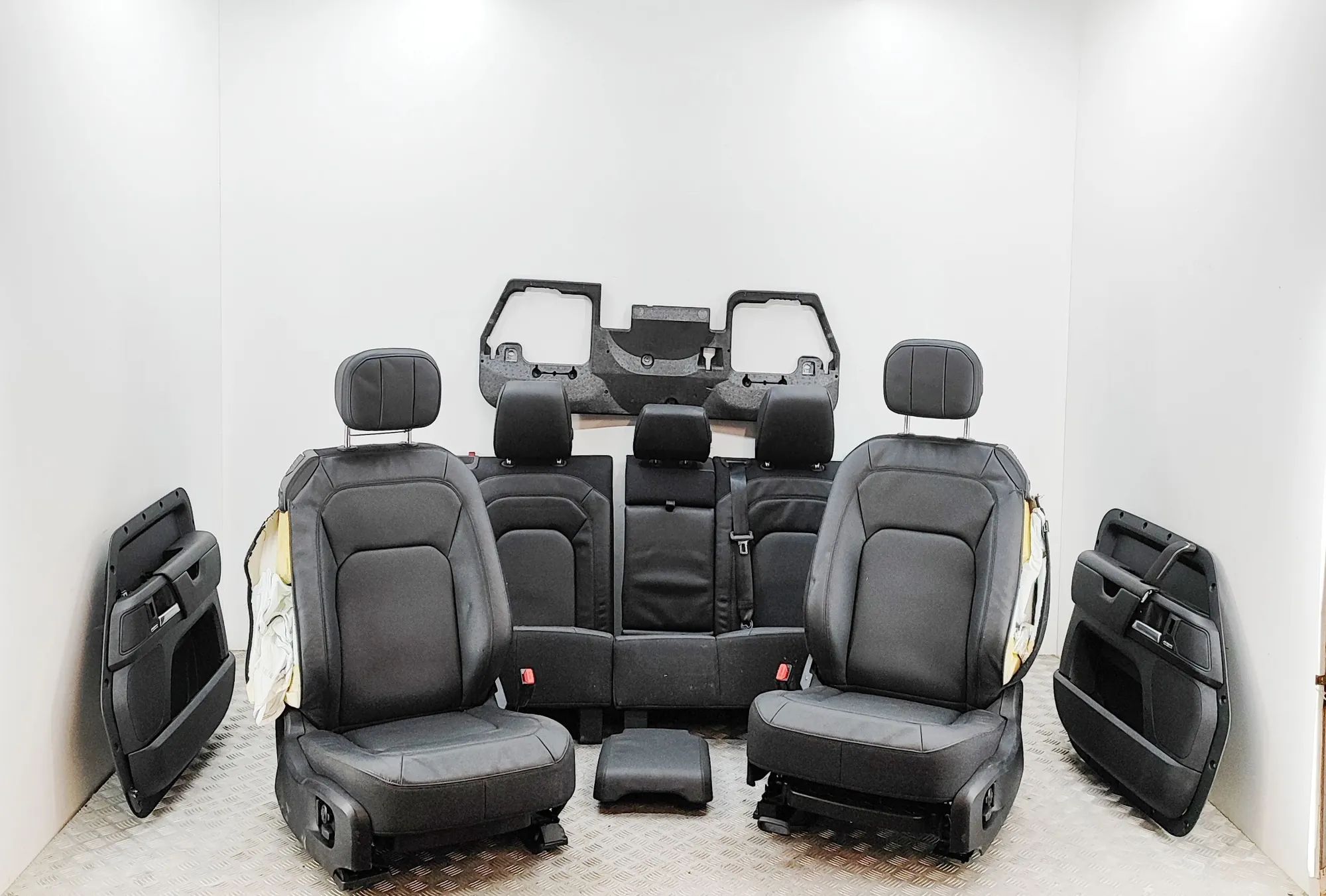 Land Rover Defender Interior Seats W/ Door Cards Kit