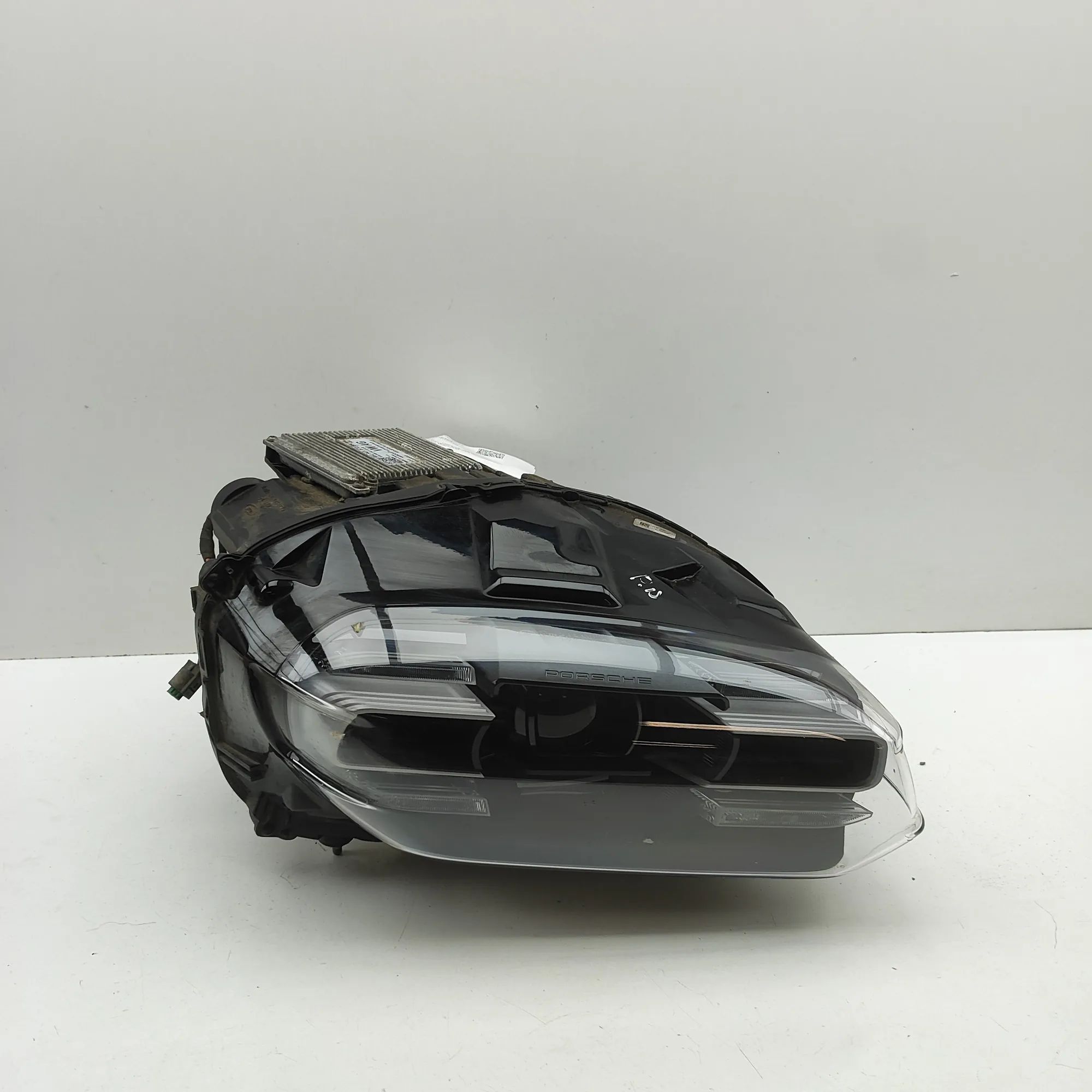 Porsche Taycan Front Right Headlight Front Right Headlight — PORSCHE TAYCAN (2019-.....