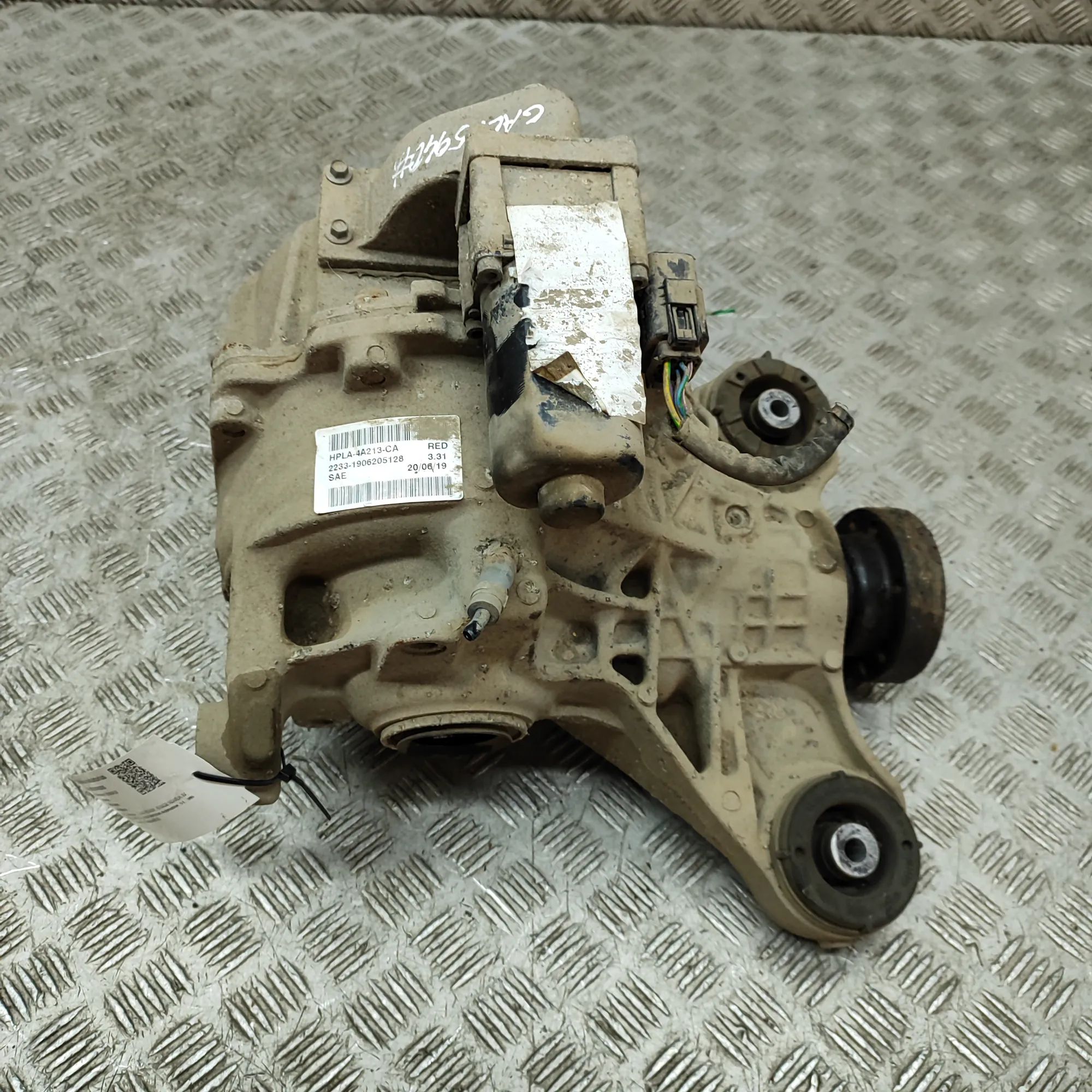 Land Rover Range Rover (L405) takatasauspyörästö HPLA-4A213-CA Rear Differential LAND ROVER RANG...