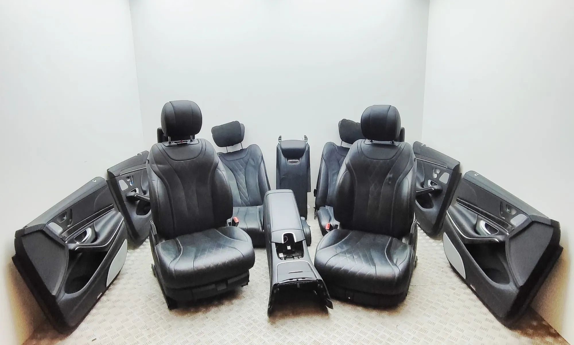 Mercedes-Benz A (W176) Interior Seats W/ Door Cards Kit A2227207600, A2227309801, A2227309701, A2229704...