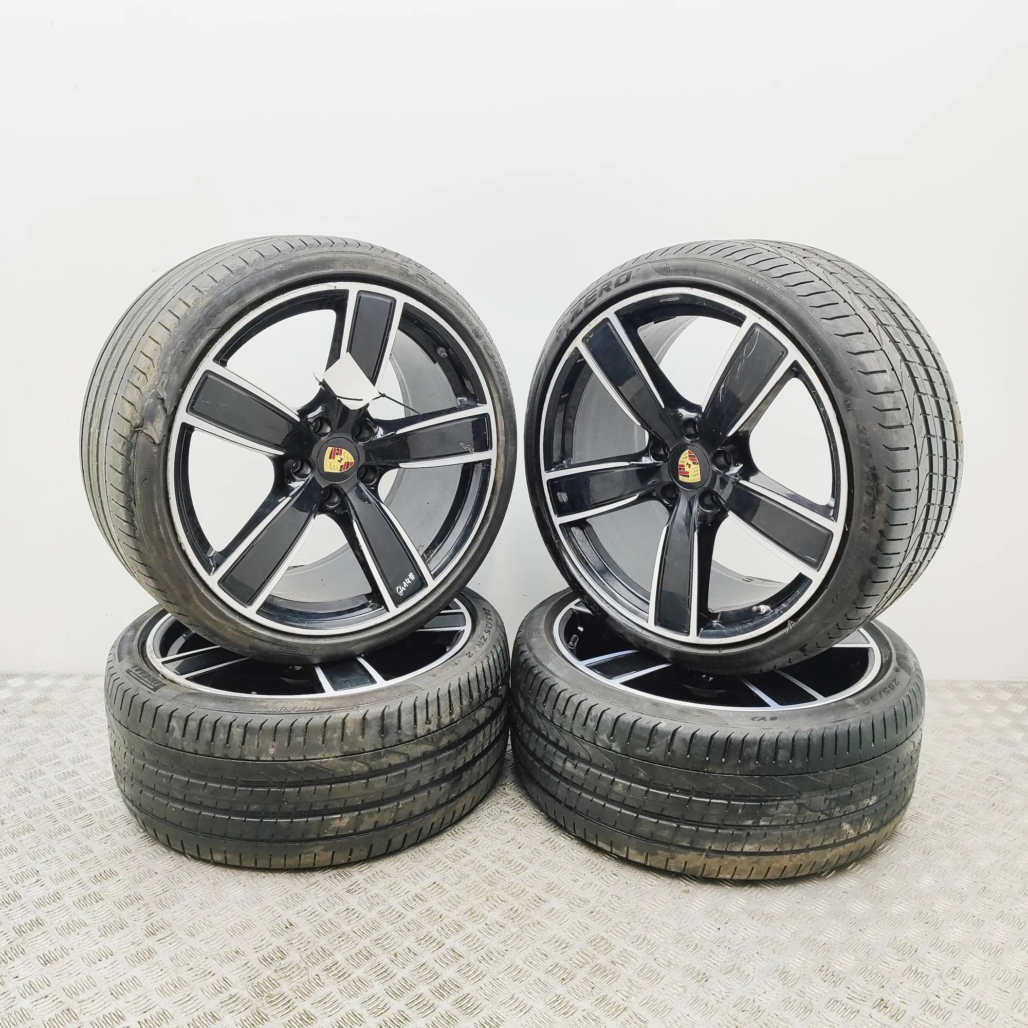 Porsche Cayenne Alloy Wheel Set 9Y0601025AP, 9Y3601025T Alloy Wheel Set PORSCHE...
