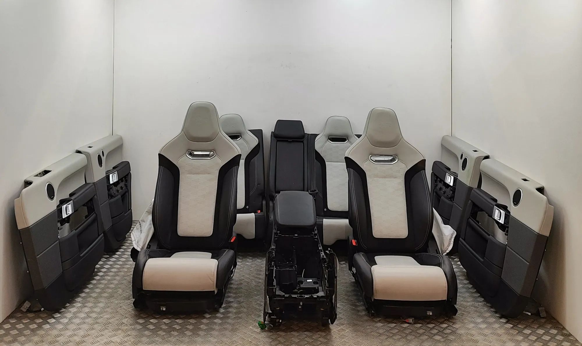 Land Rover Range Rover Sport (L494) Interior Seats W/ Door Cards Kit JK62-27406-AA, JK62-27407-AA, JK62-613A11-AA, J...