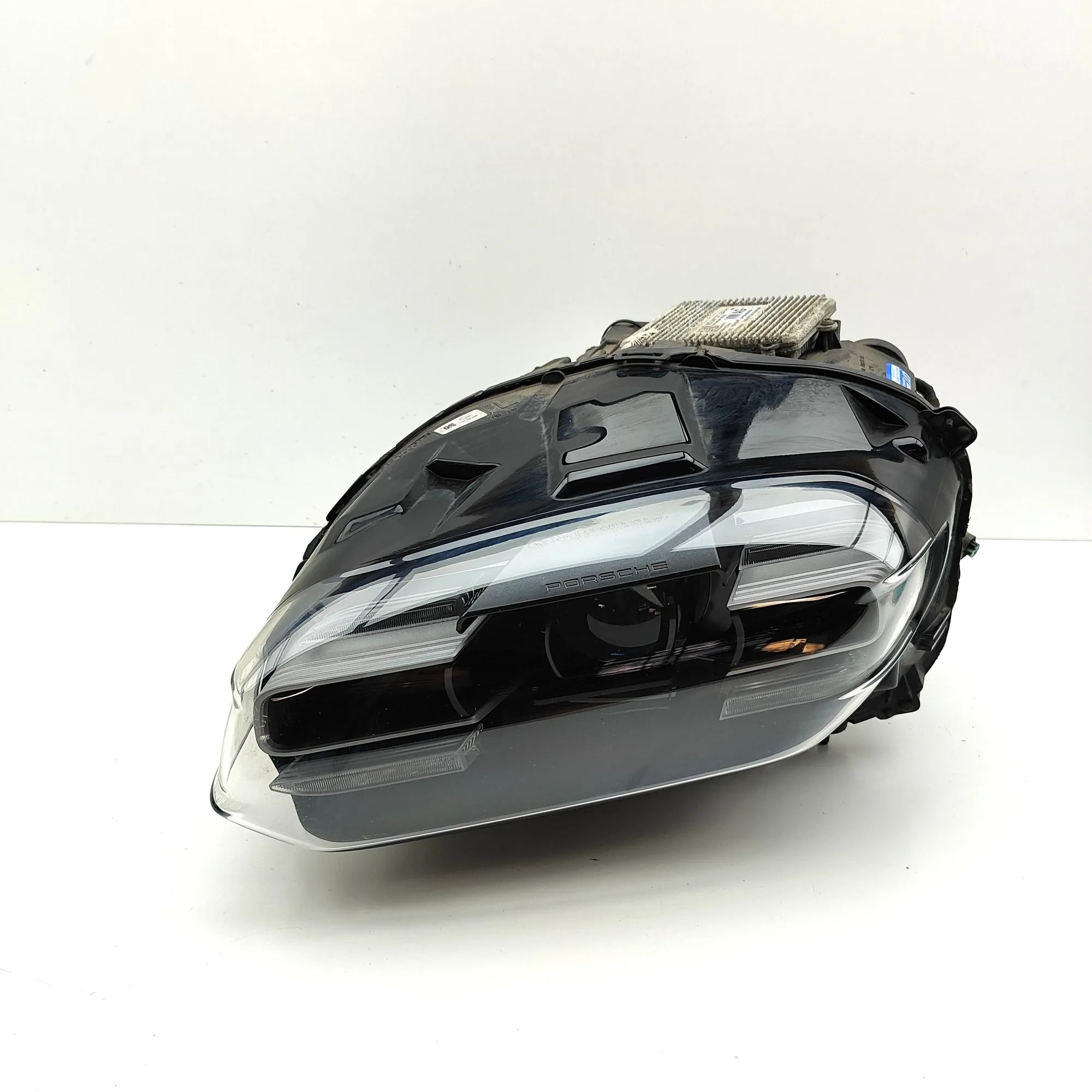 Porsche Taycan Front Left Headlight Front Left Headlight — PORSCHE TAYCAN (2019-......