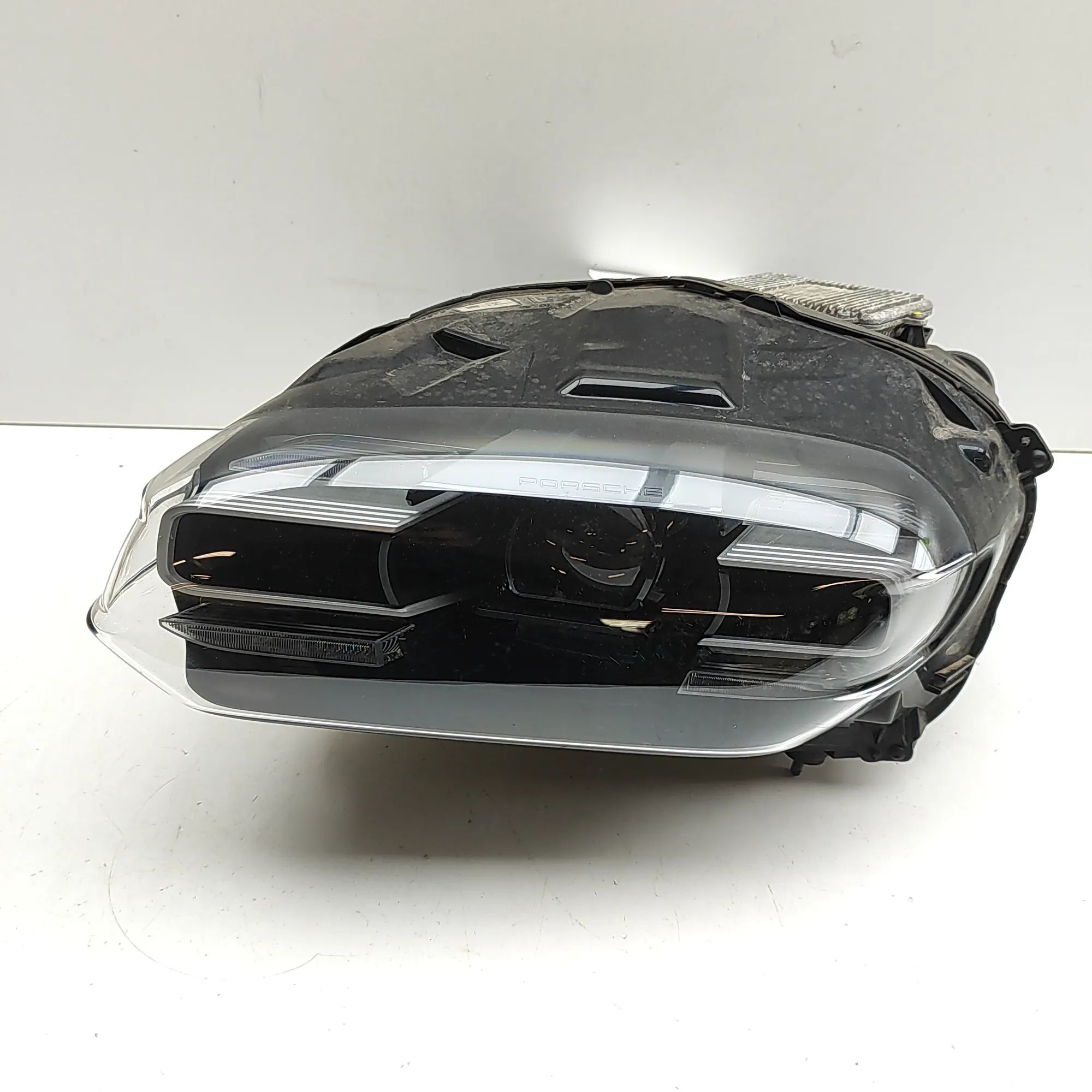 Porsche Taycan Front Left Headlight Front Left Headlight — PORSCHE TAYCAN (9J) (201...