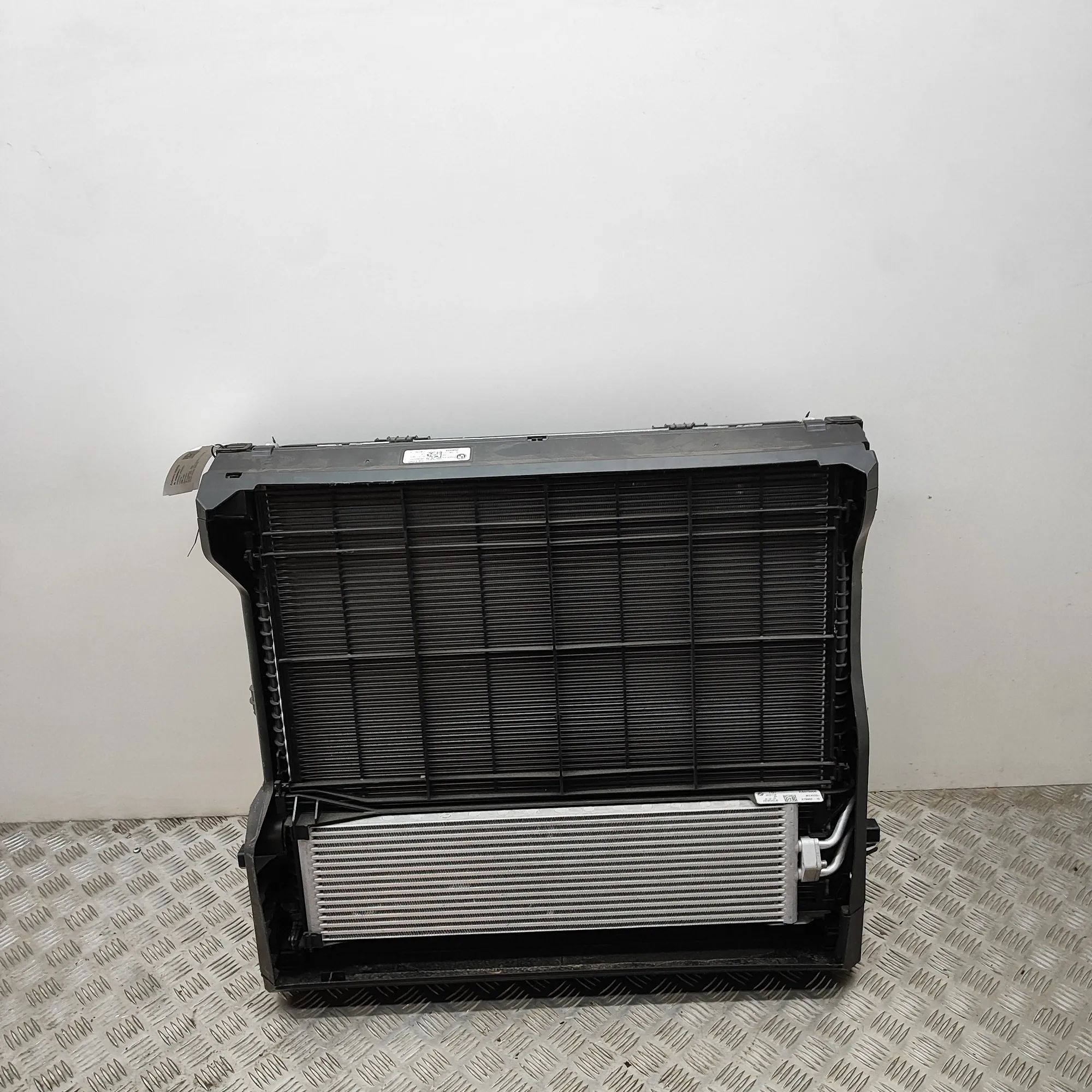 BMW X6 (G06) Cooling Radiator Pack 5A4AEE5, 5A5C817, 8655761, 8642748 Cooling Radi...