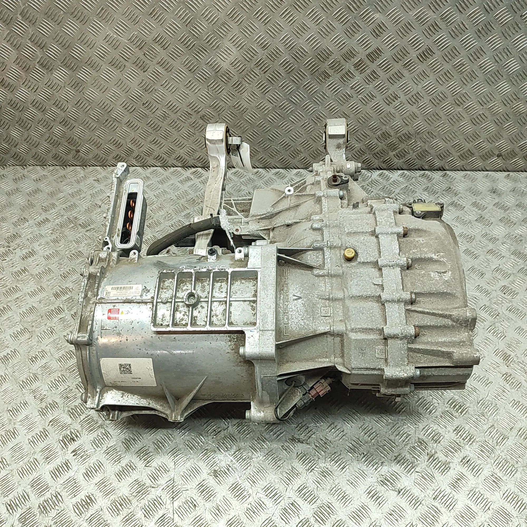 Porsche Taycan Electric motor (EV) Electric motor (EV) — PORSCHE TAYCAN (2019-...)...