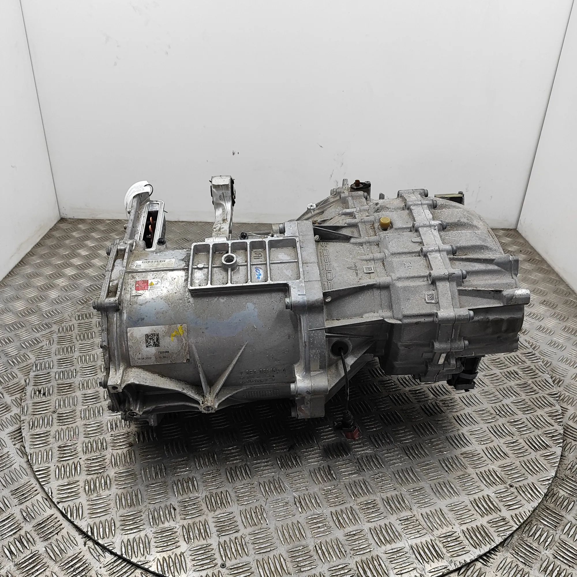 Porsche Taycan Electric motor (EV) Electric motor (EV) — PORSCHE TAYCAN (2019-...)...