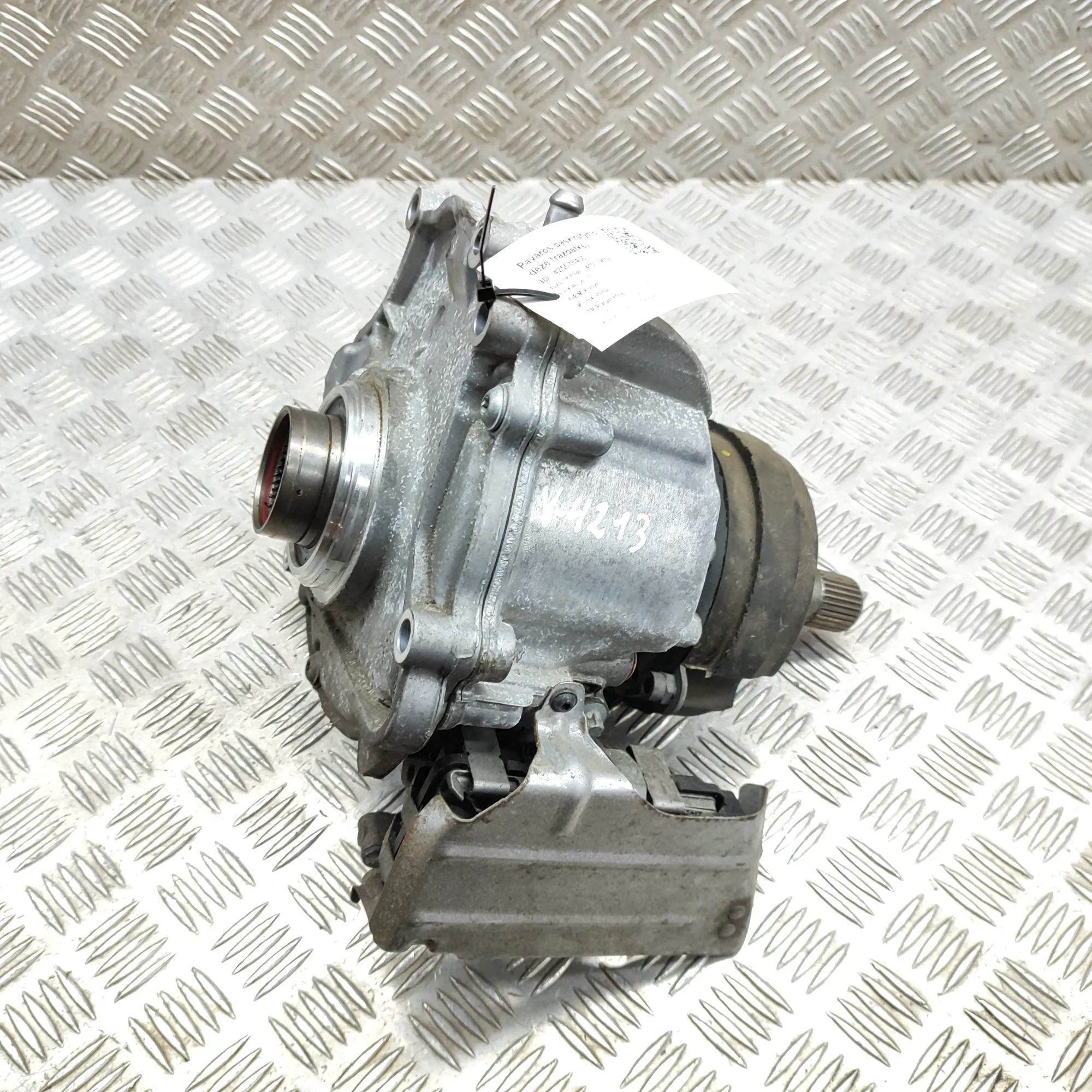 Porsche Cayenne Transfer case Transfer case — PORSCHE CAYENNE (9Y0, 9Y3) (201...