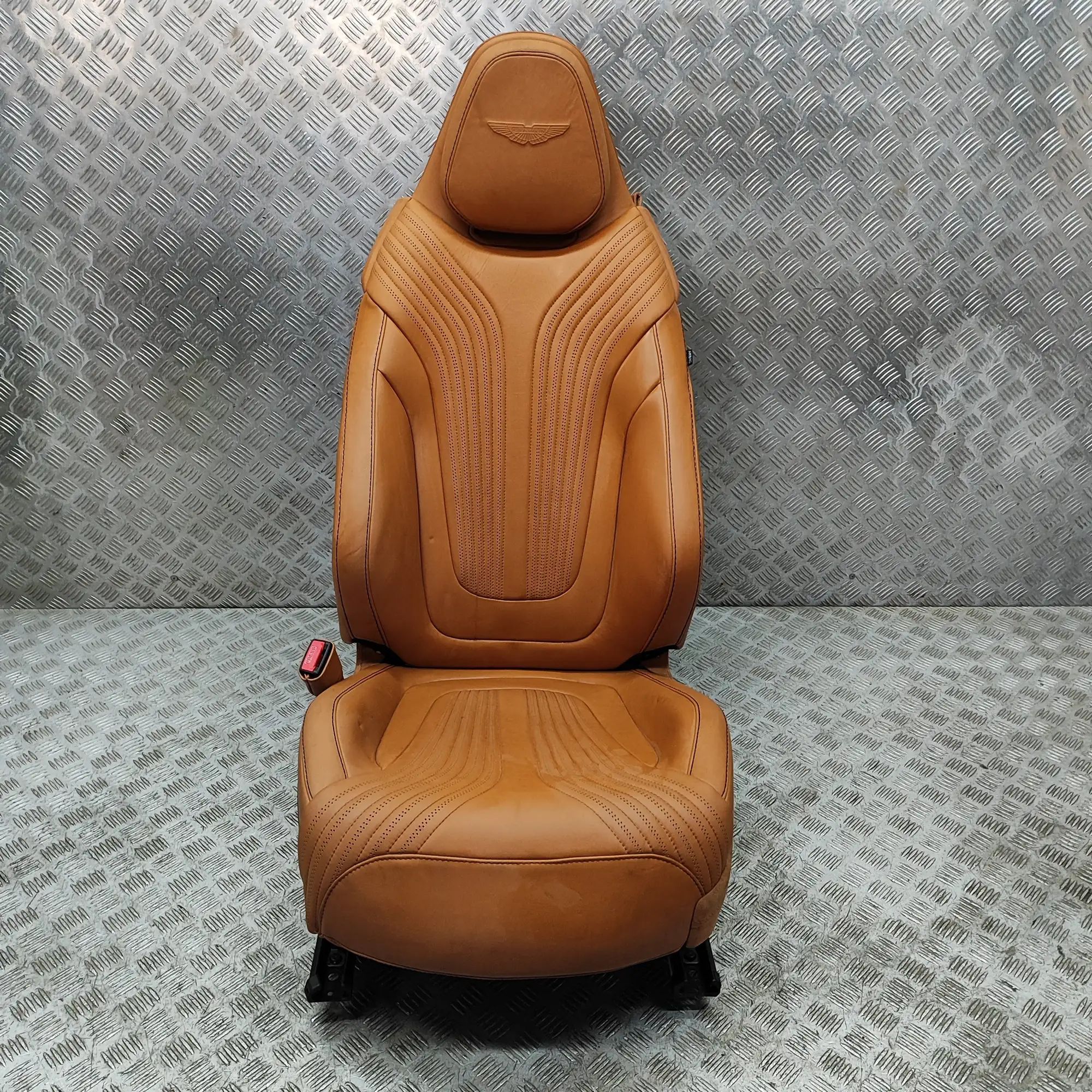 Front Left Seat Brand/Model: ASTON MARTIN DB11
Year: 2022
Engin...