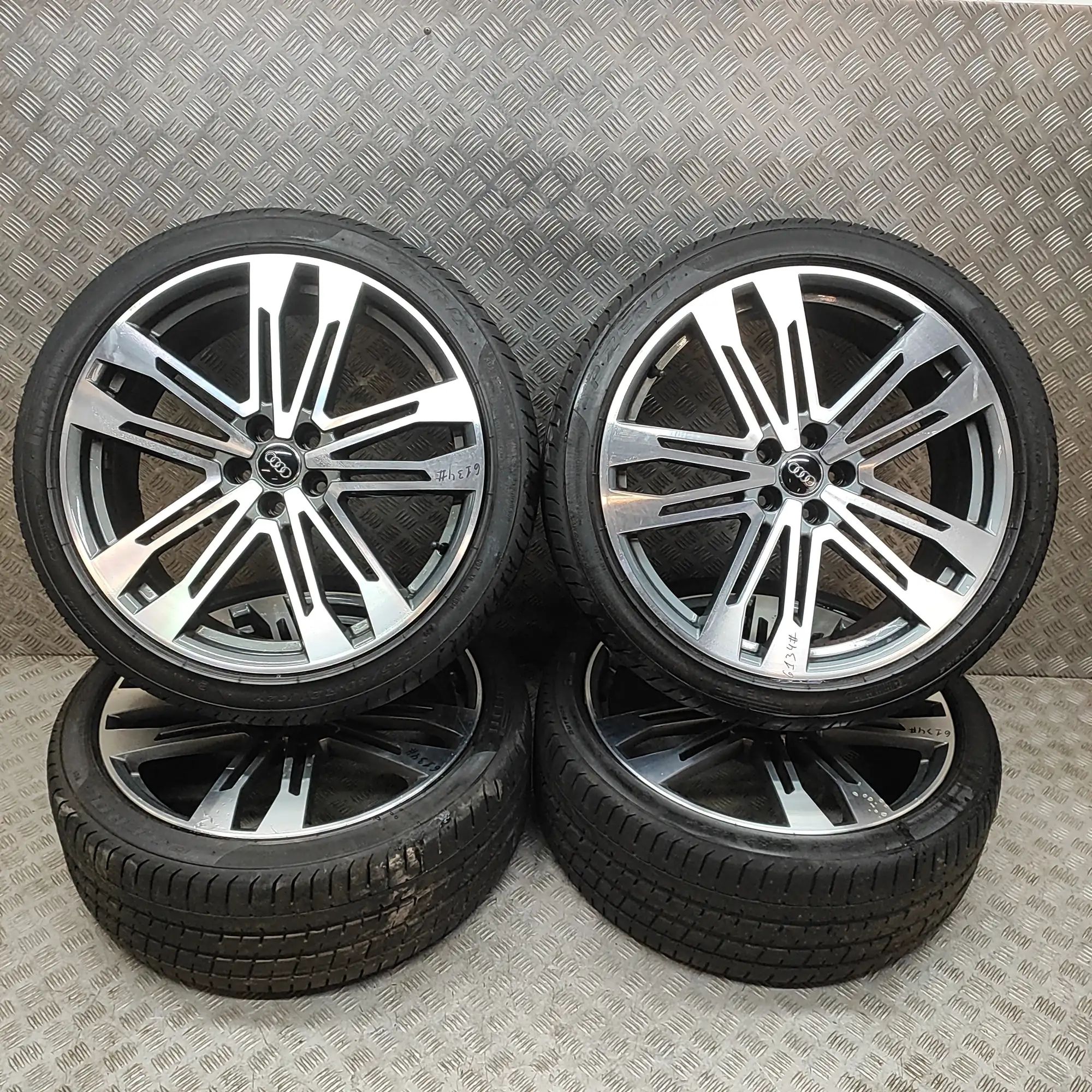 Audi Q5 (8R) Alloy Wheel Set 80A601025AC Alloy Wheel Set AUDI Q5 (FY) (2016-...