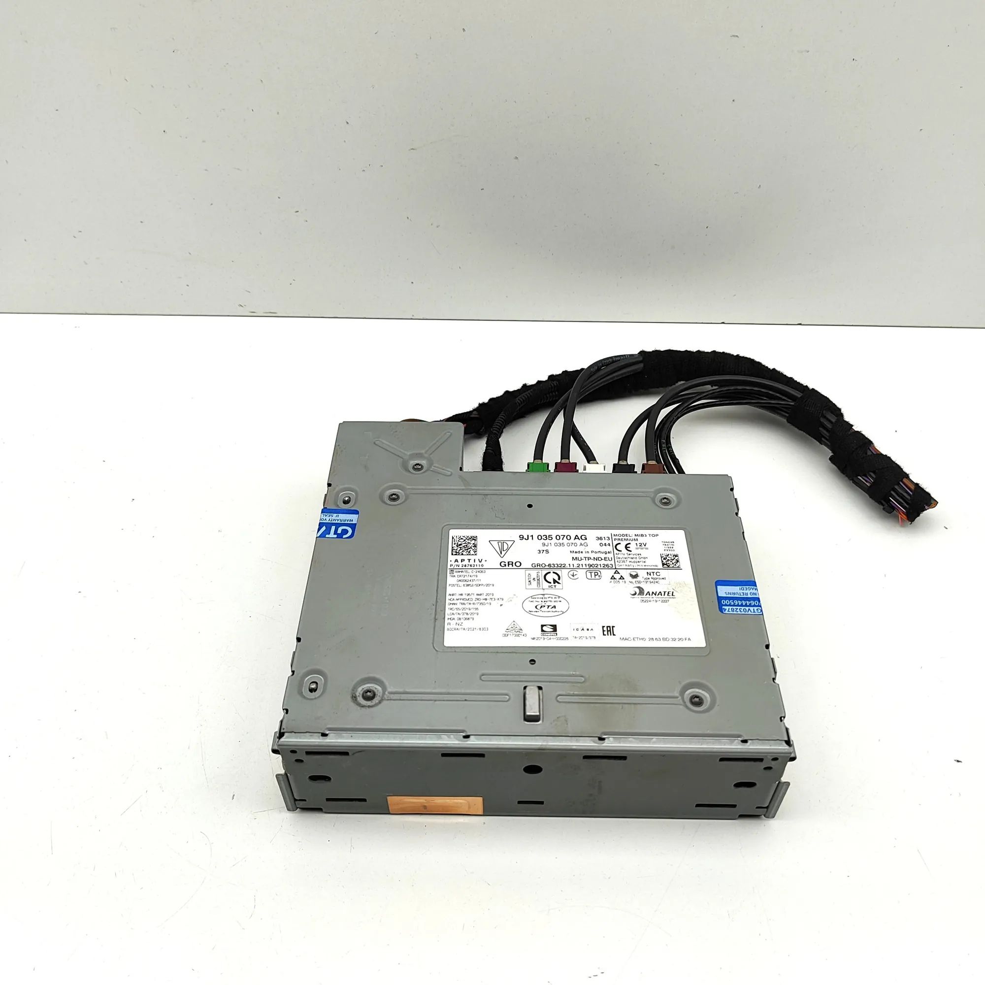 Porsche Taycan Radio / CD / navigation head unit Radio / CD / navigation head unit — PORSCHE TAY...