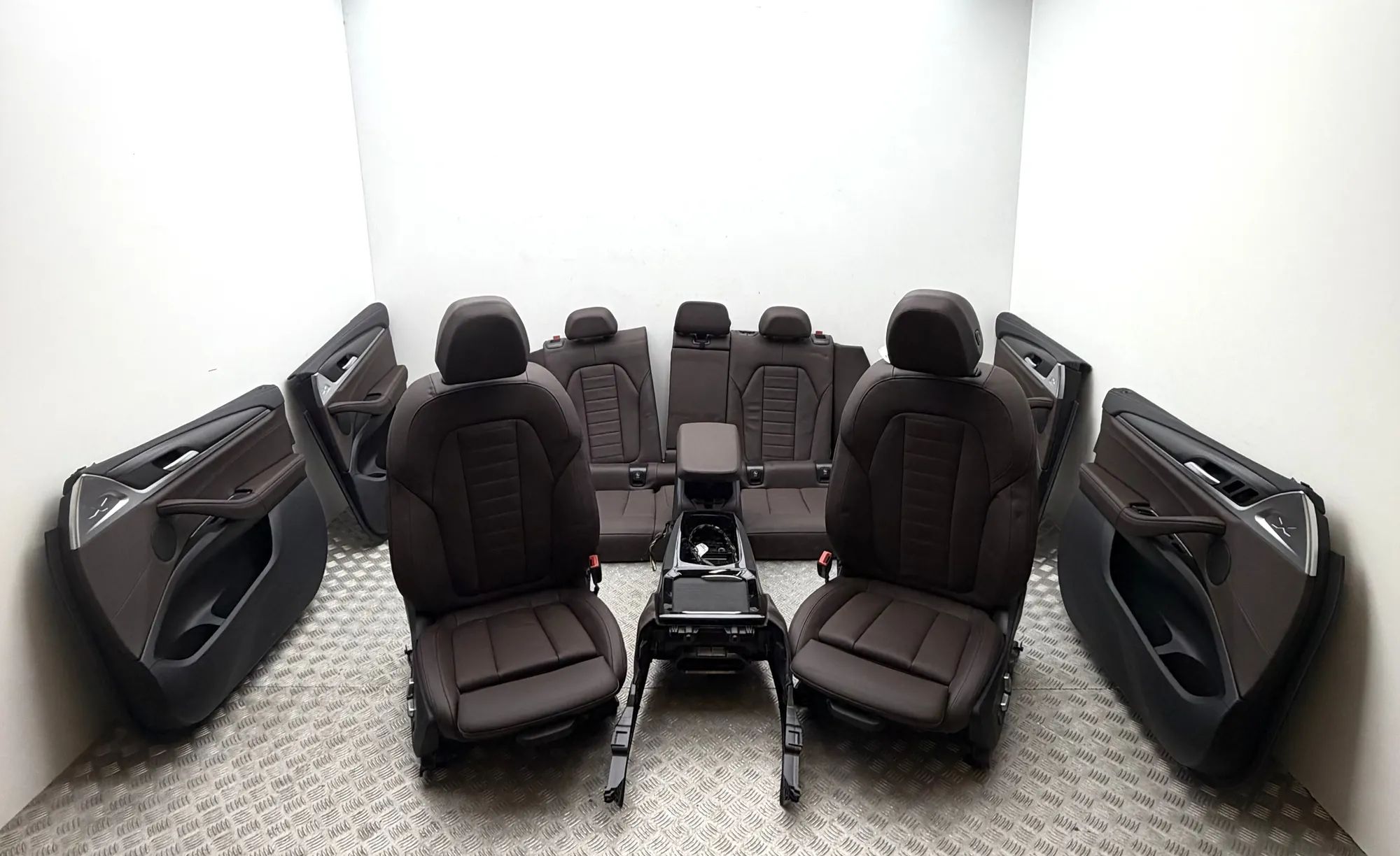 BMW X4 (G02) Interior Seats W/ Door Cards Kit