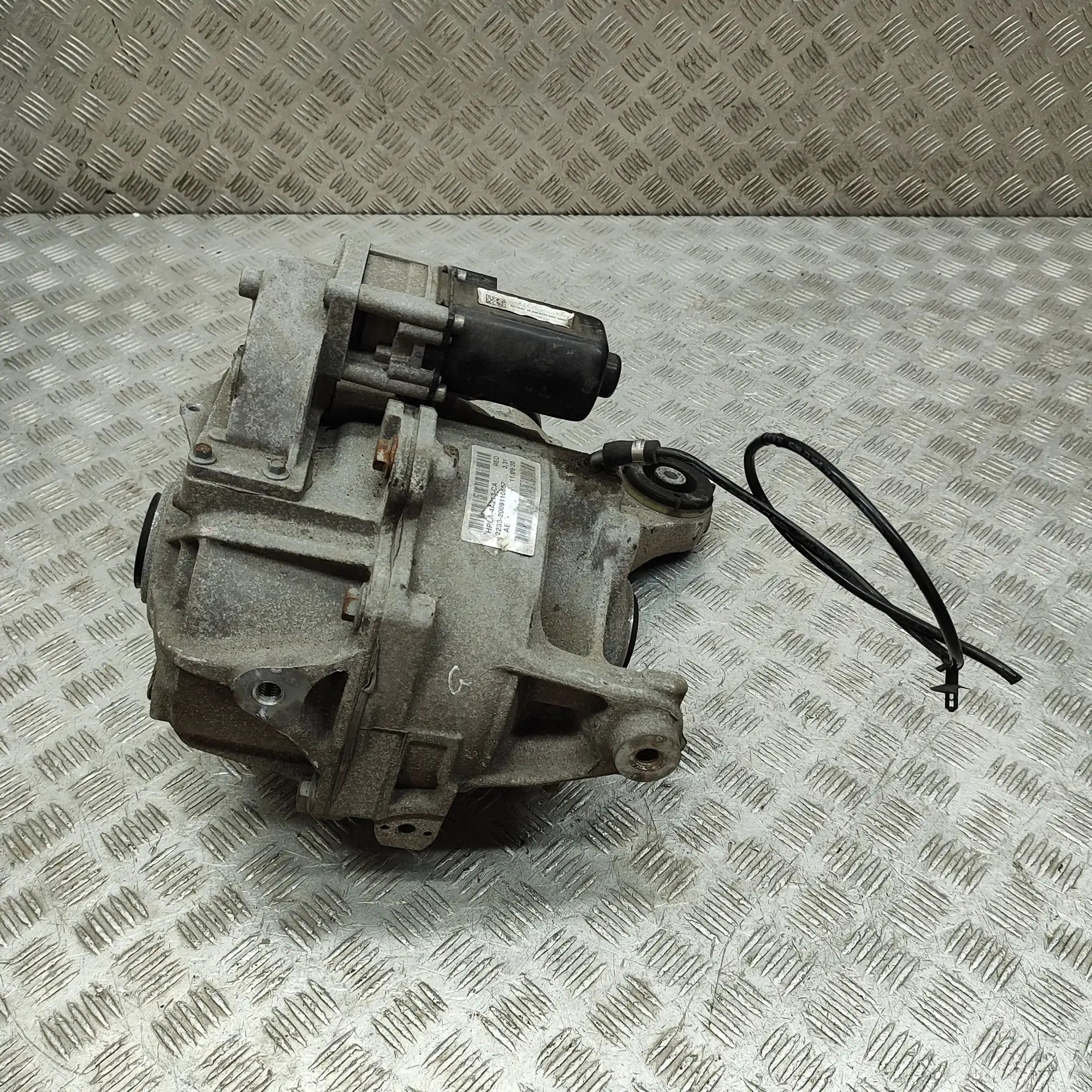 Land Rover Range Rover Sport (L494) takatasauspyörästö HPLA-4A213-CA Rear Differential LAND ROVER RANG...