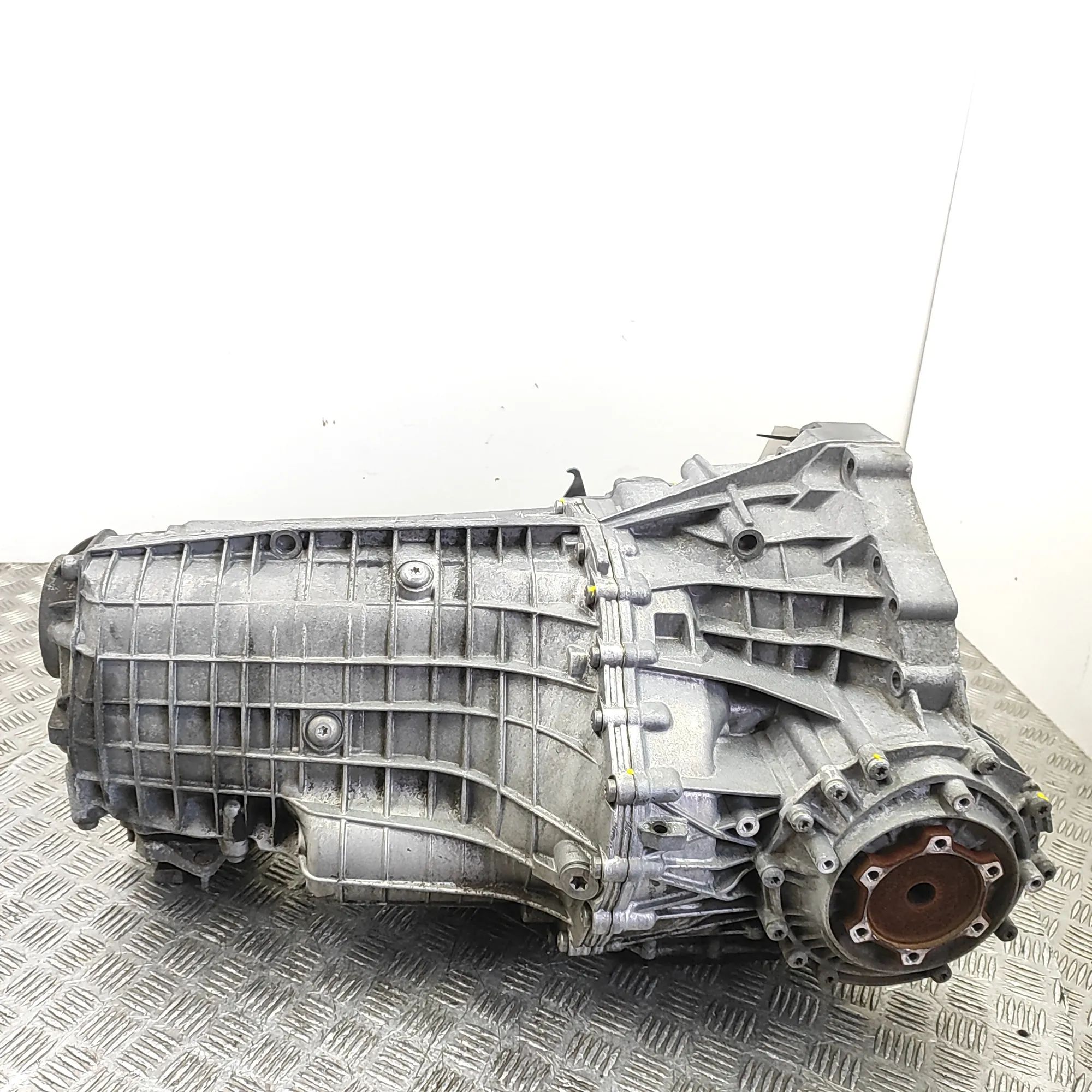Audi A4 (B9) Gearbox PHL Gearbox AUDI A4 (Avant 8W5, B9) (2015-...)
...