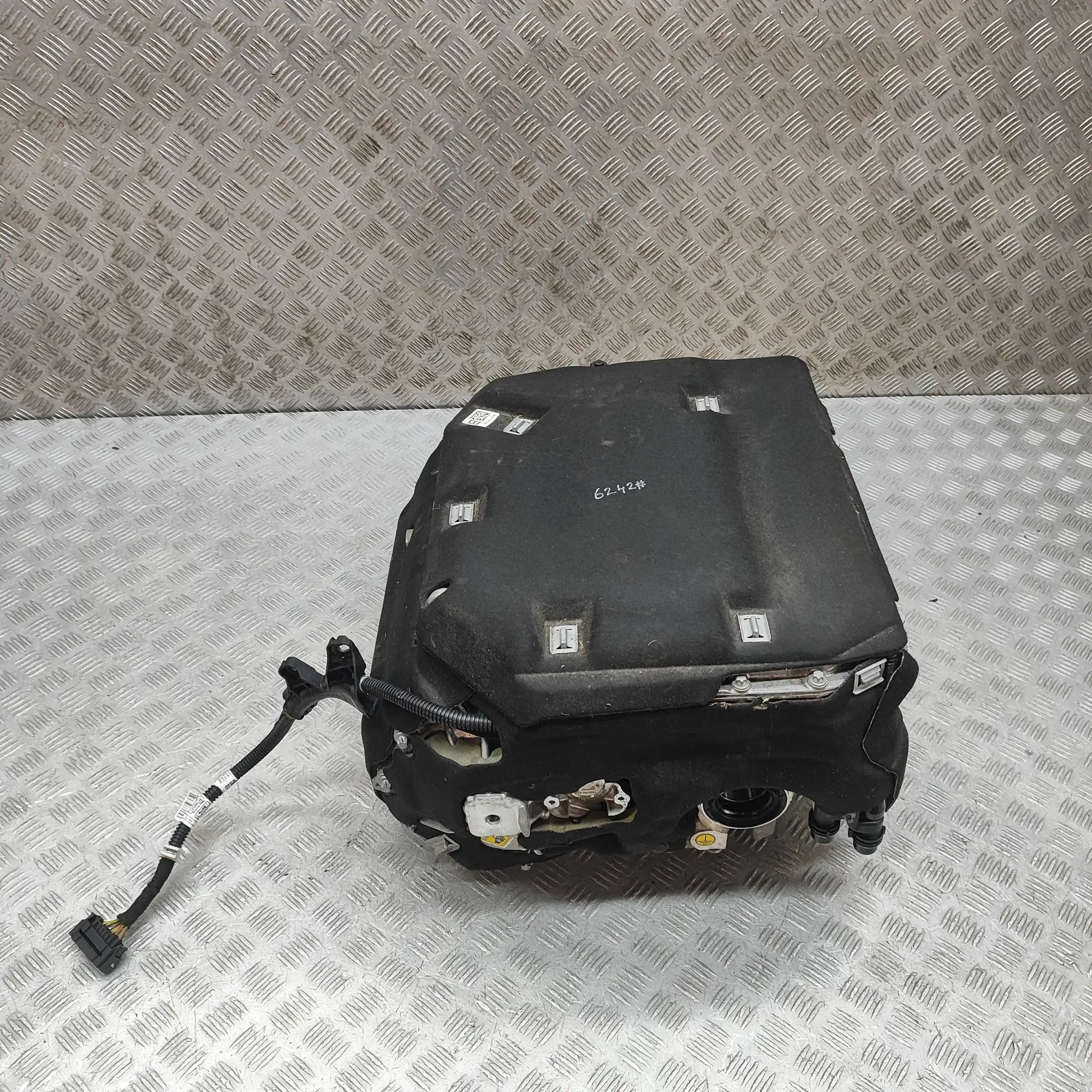 BMW 5 (G30 / G31) Electric motor (EV) Electric motor (EV) — BMW 5 SERIES (G60) (2023-...