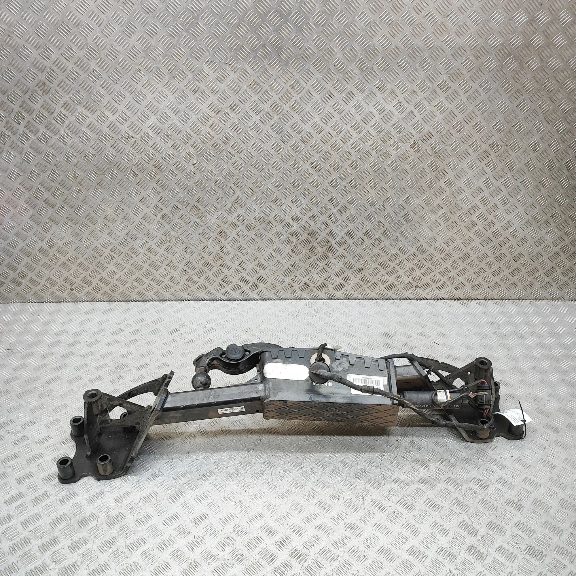 Porsche Cayenne Towbar Kit 8W1907383C, 8W1907383, 9Y0803881G Towbar Kit PO...