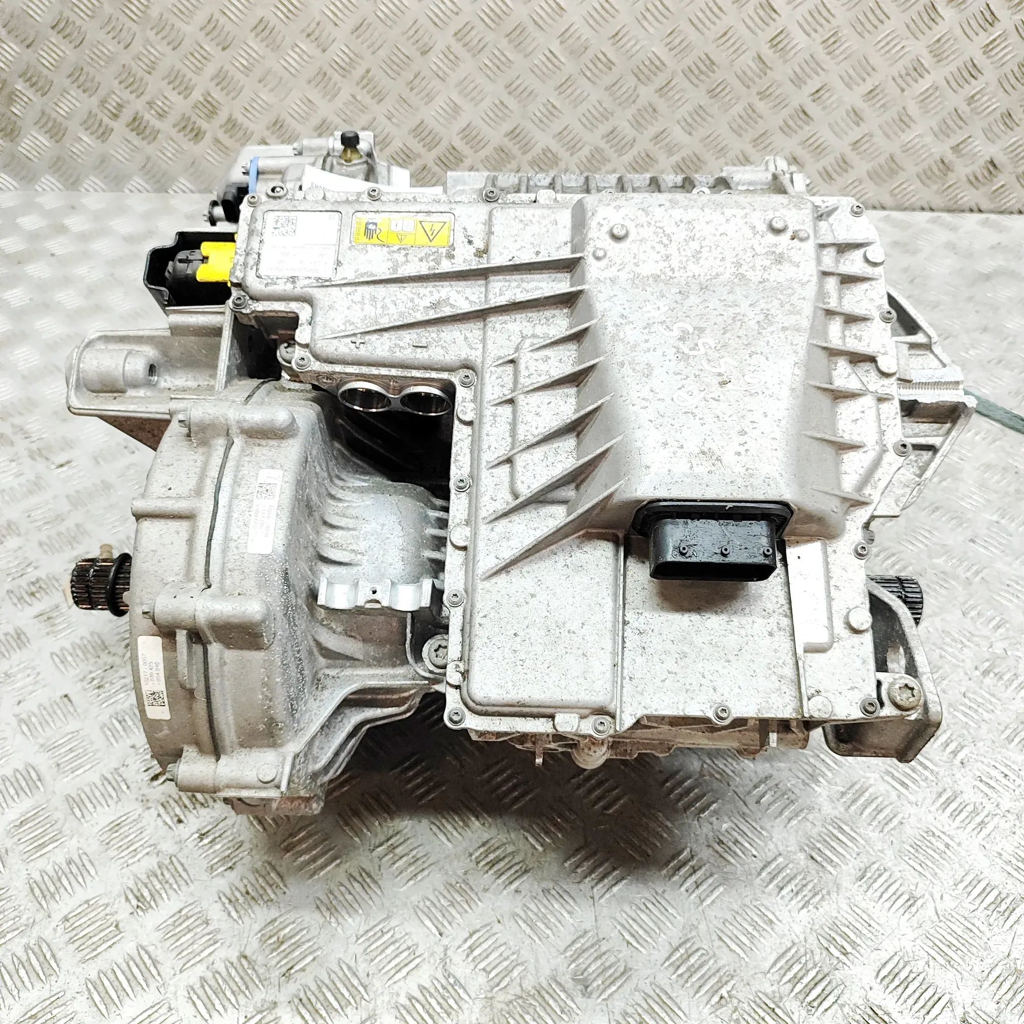 Mercedes-Benz GLA / EQA (H247) Electric motor EV A2433408901, ZGS001, E002, A2439011100, E001, Z...