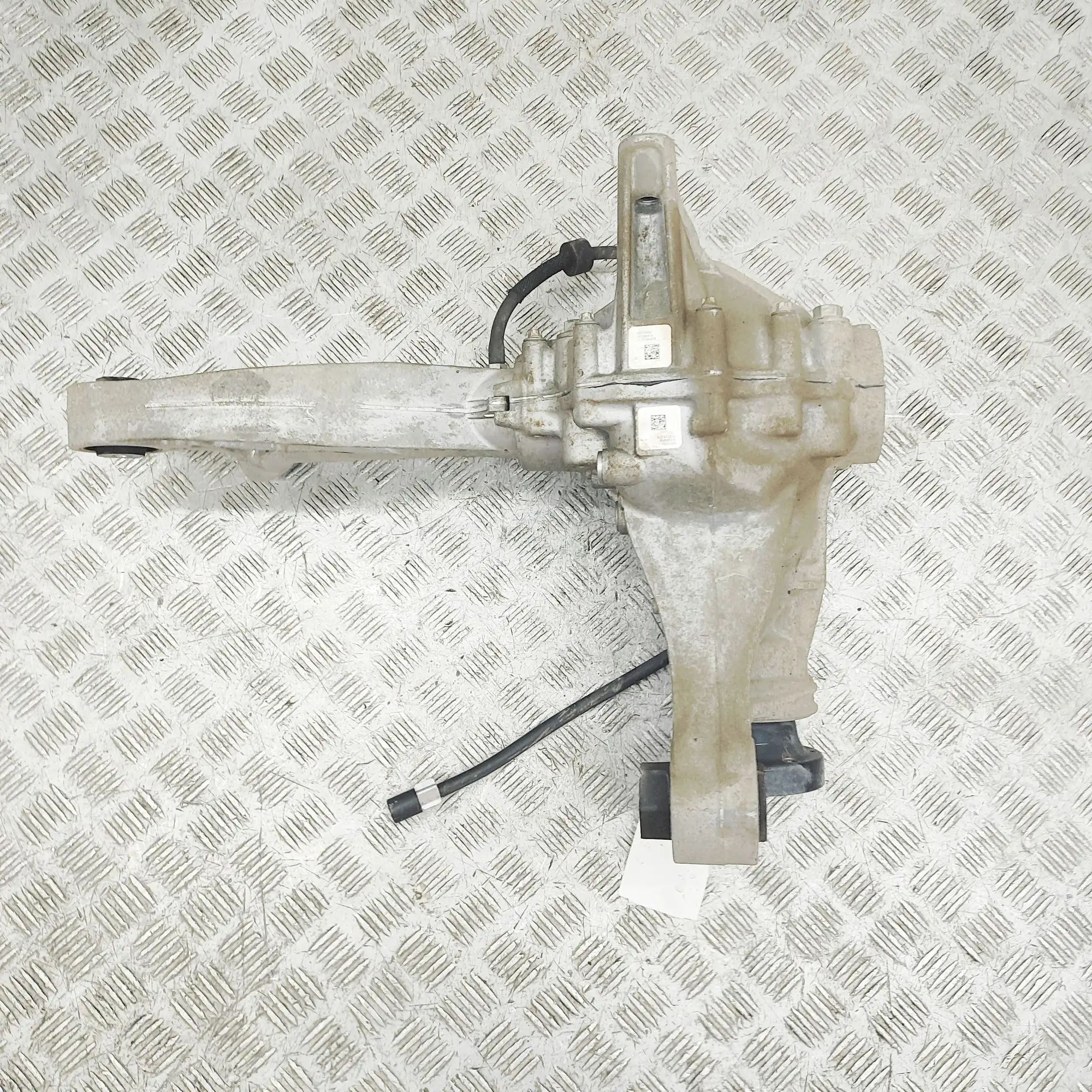 Mercedes-Benz GLE (W167) etutasauspyörästö A1673305100 Front Differential MERCEDES-BENZ GL...