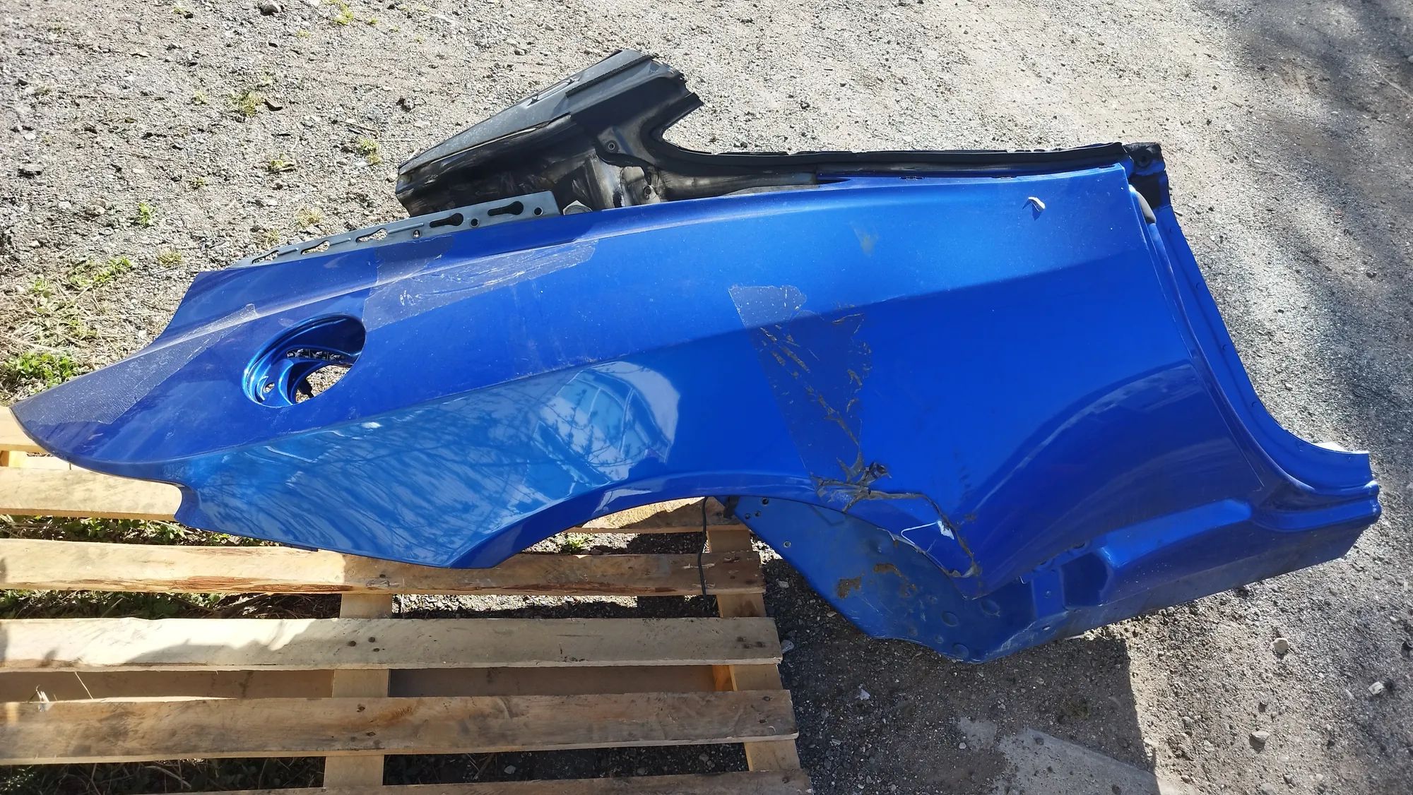 Rear Right Quarter Panel Brand/Model: ASTON MARTIN DB11
Year: 2018
Engin...