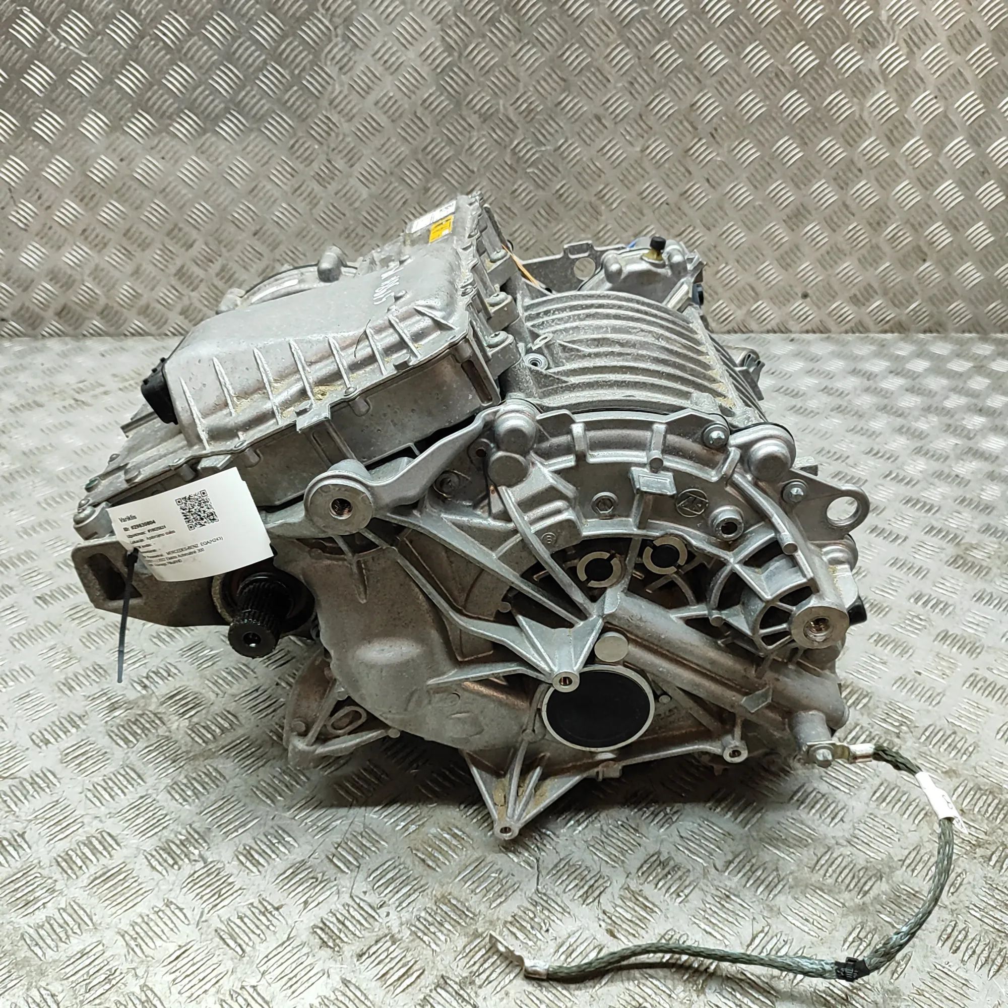 Mercedes-Benz GLA / EQA (H247) Electric motor EV 780.200, A2439014500, A2433408902 Electric moto...