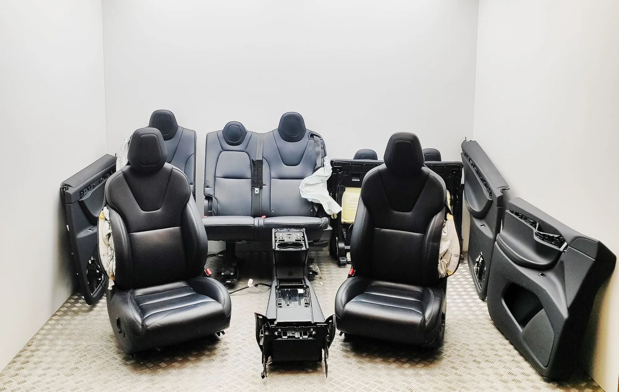 Tesla Model X Interior Seats W/ Door Cards Kit 9876528-02-A, 9876515-02-A, 9876522-02-A, 98765...