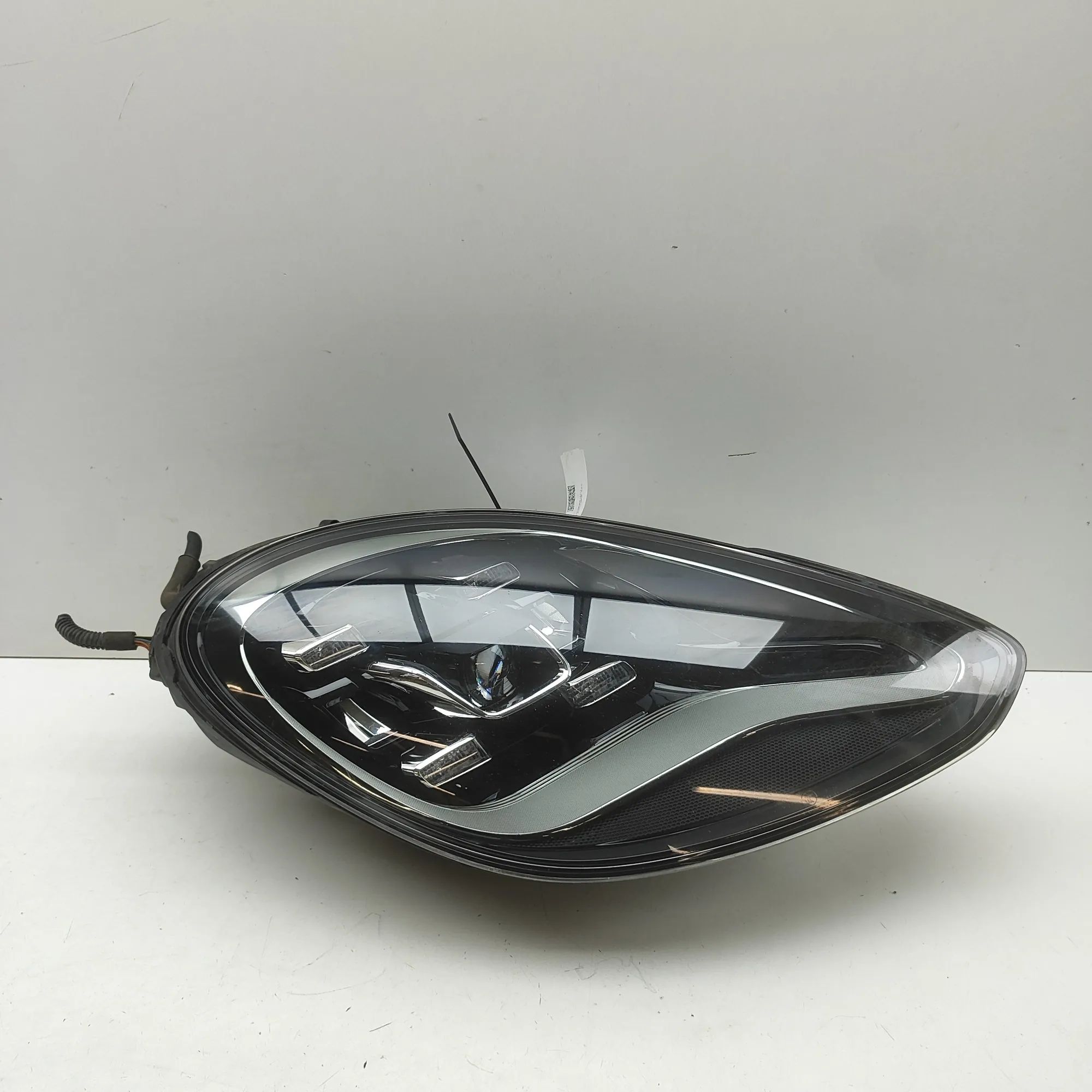 Porsche Panamera Front Right Headlight 7PP941572A, 971941034J, 4M0907399A, 7PP941572AC...