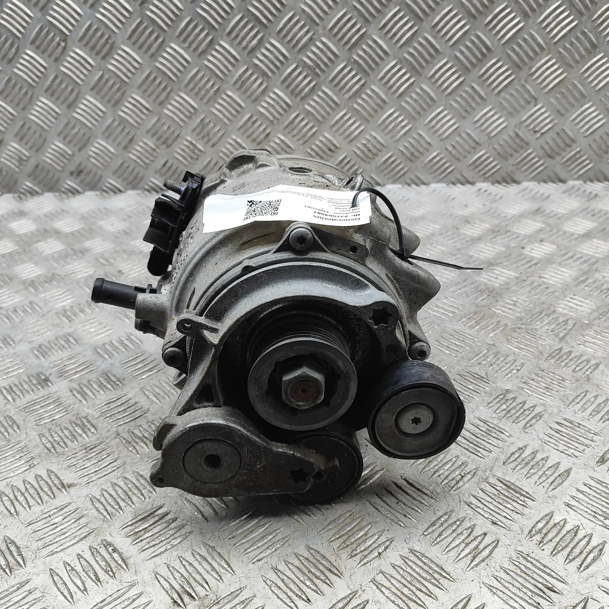 Audi A4 (B9) Alternator Generator AAA9194930000, 4N1903028A Alternator Generator ...
