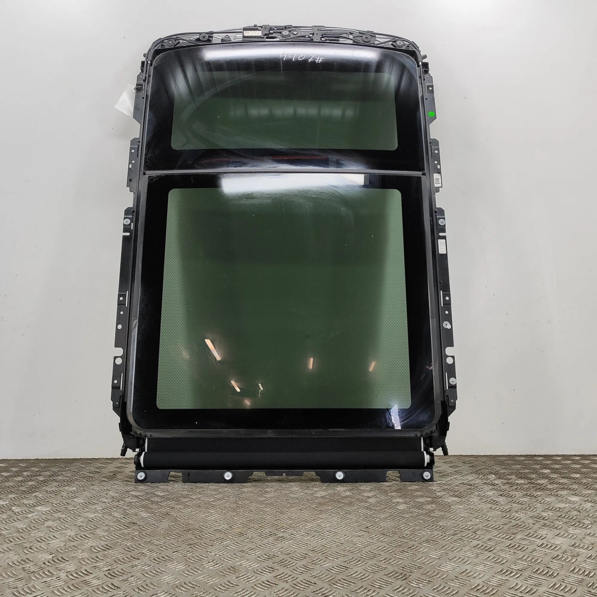BMW X7 (G07) Sunroof 9466707, 9466708, 5A48497, 10030661A, 9448561 S...