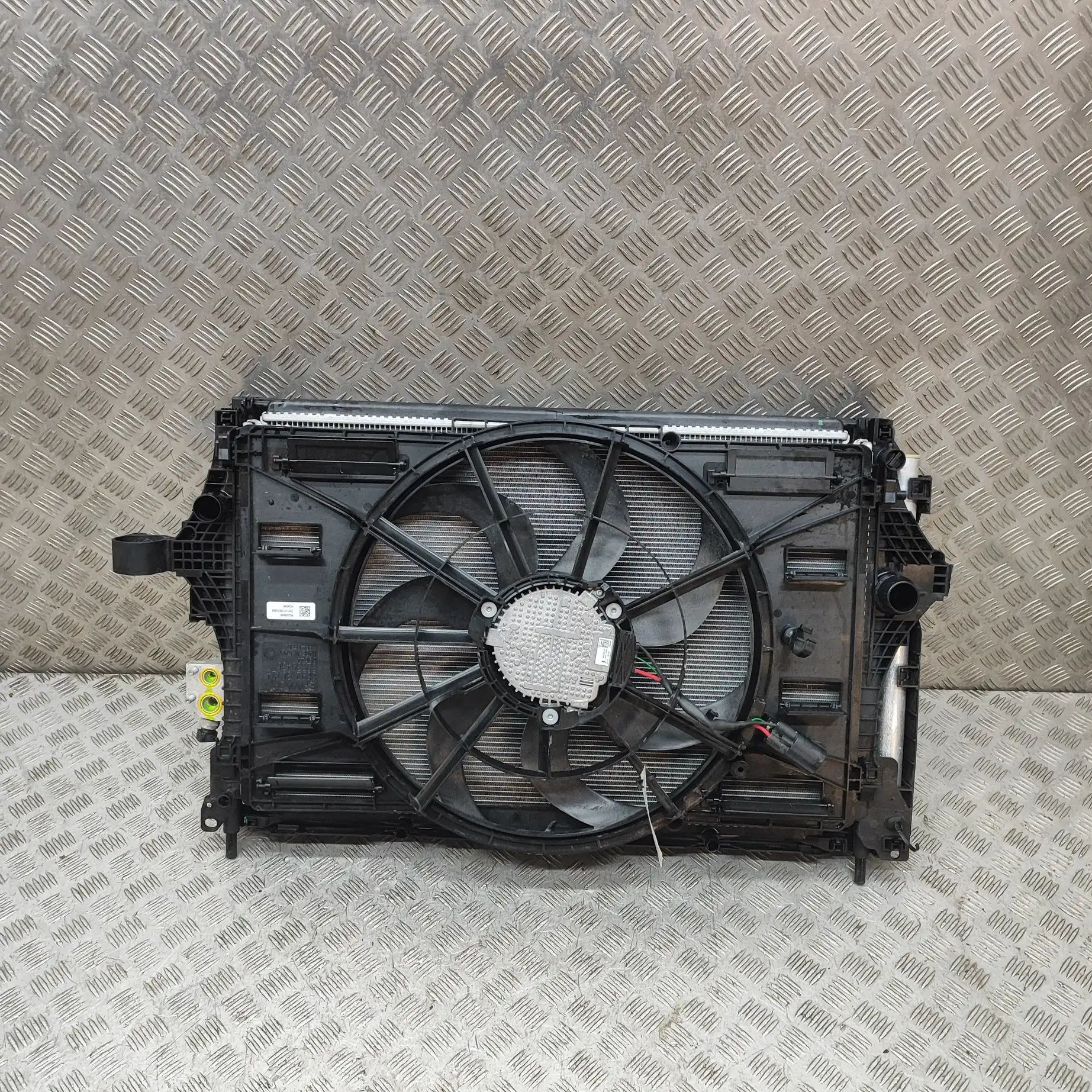 Volvo XC40 / EX40 Cooling Radiator Pack 32339436, 31686019, 32339782, 32382324, P323394...