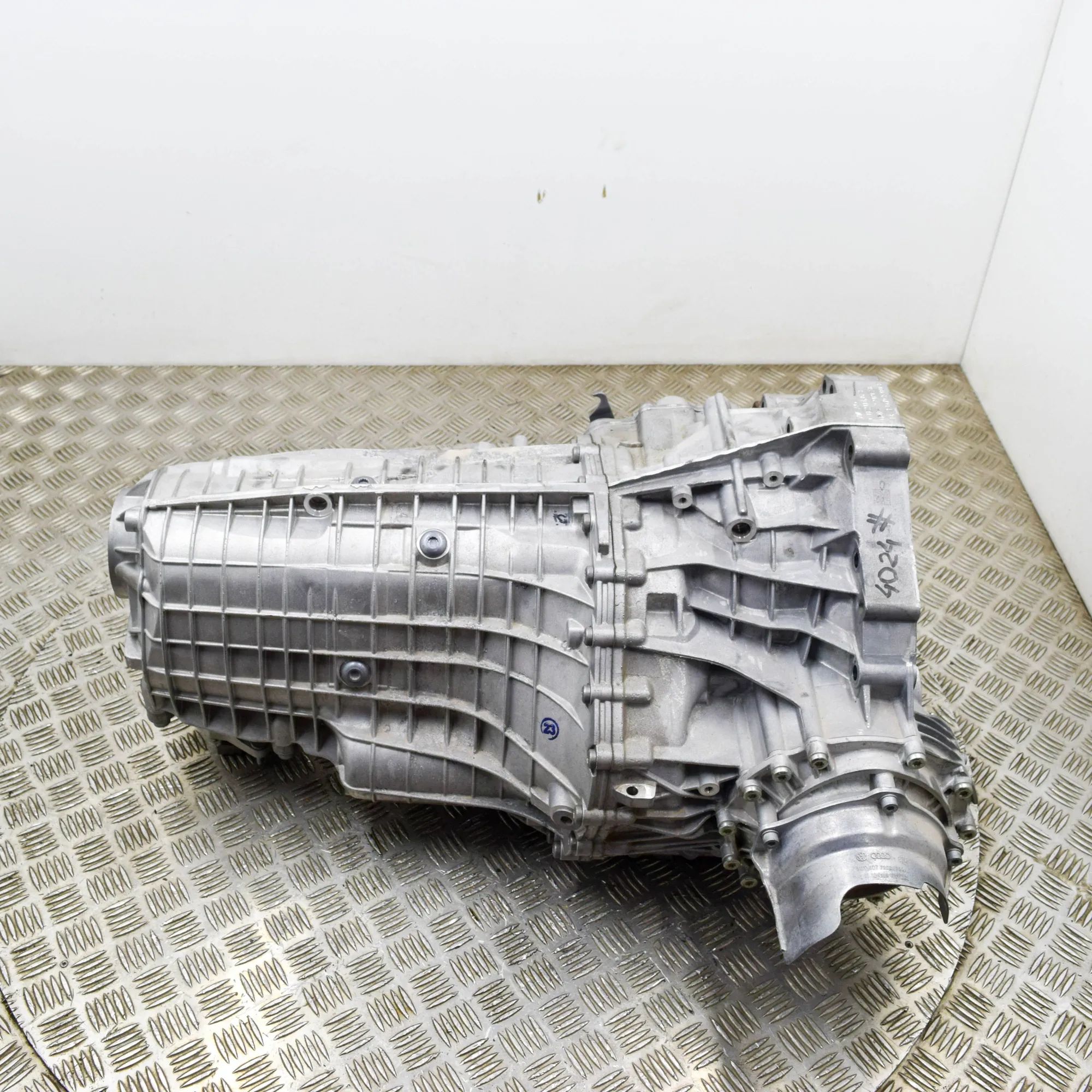 Audi A4 (B9) Gearbox UML Gearbox AUDI A4 (8W2, B9) (2015-...)

Part ...