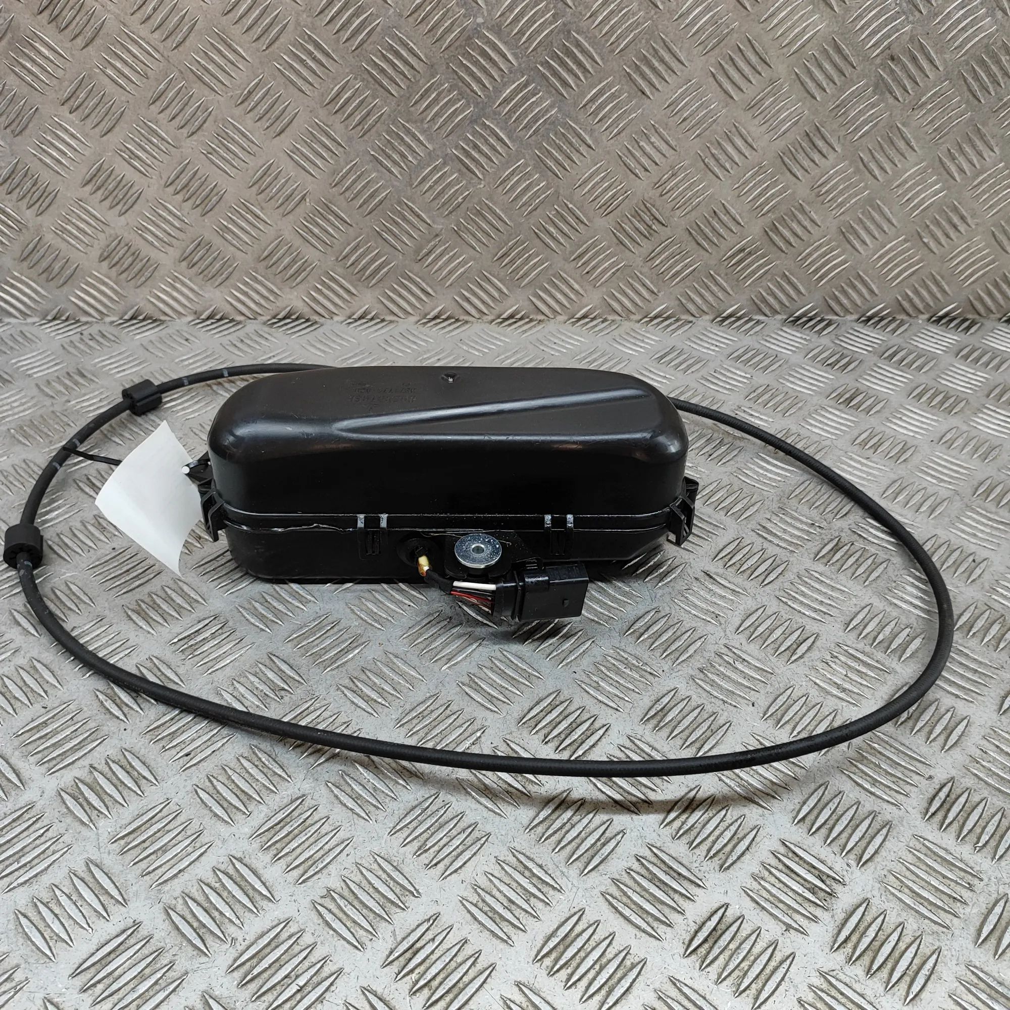 Porsche 911 (992) Vacuum pump 9P1.412.257.P, 9P1412257P Vacuum Pump PORSCHE 9...