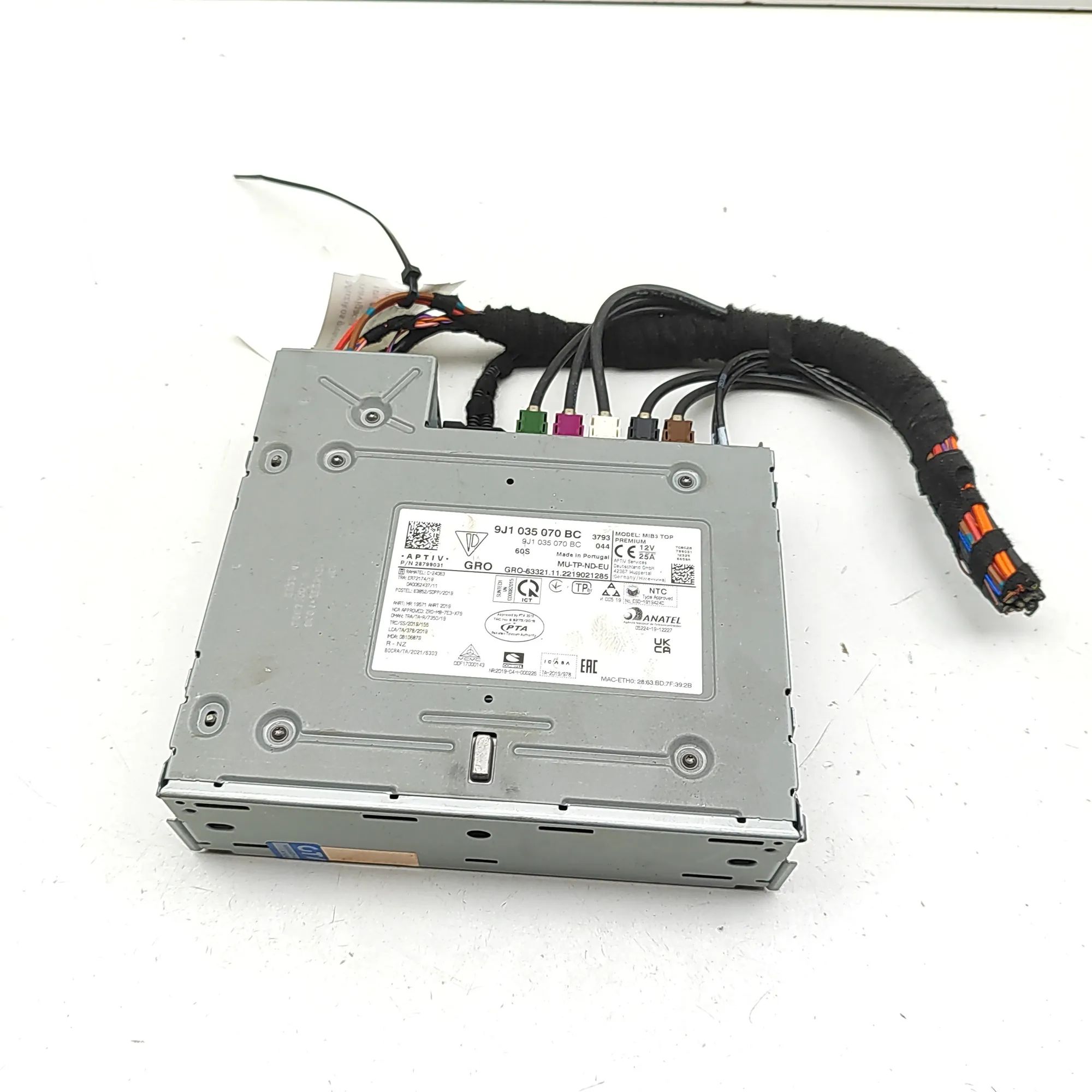 Porsche Taycan Music Navi CD Radio Player Head Unit 28799031, 9J1035070BC Music Navi CD Radio Playe...