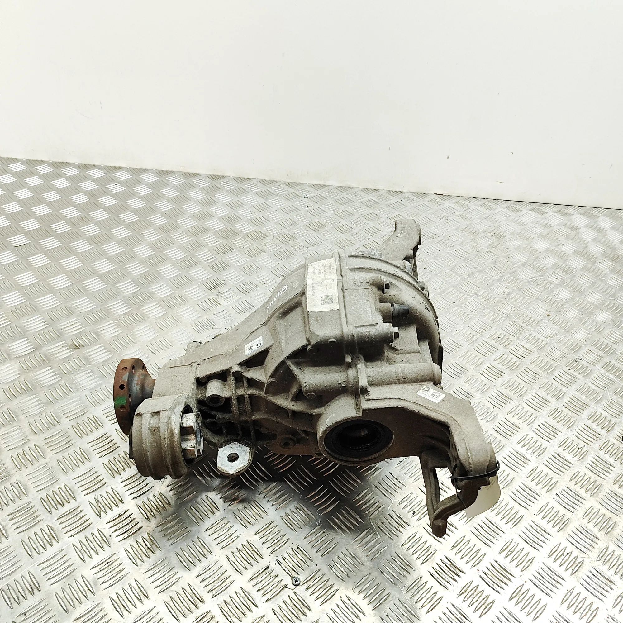 Porsche Cayenne tagadiferentsiaal Rear differential — PORSCHE CAYENNE (Coupe 9YB)...