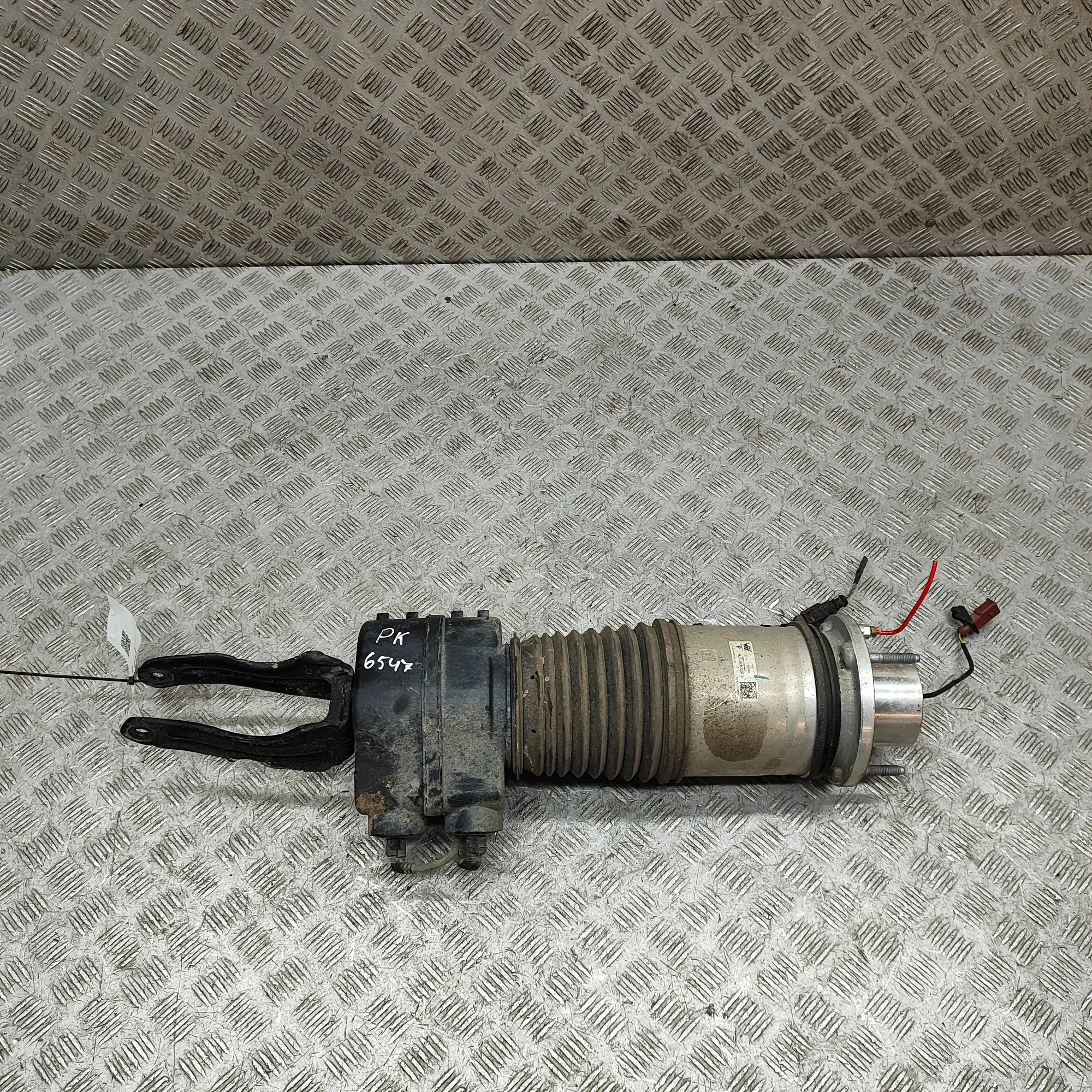 Audi e-tron GT (FW) Front Left Air Shock Absorber 9J1616037E Front Left Air Shock Absorber AUDI E...