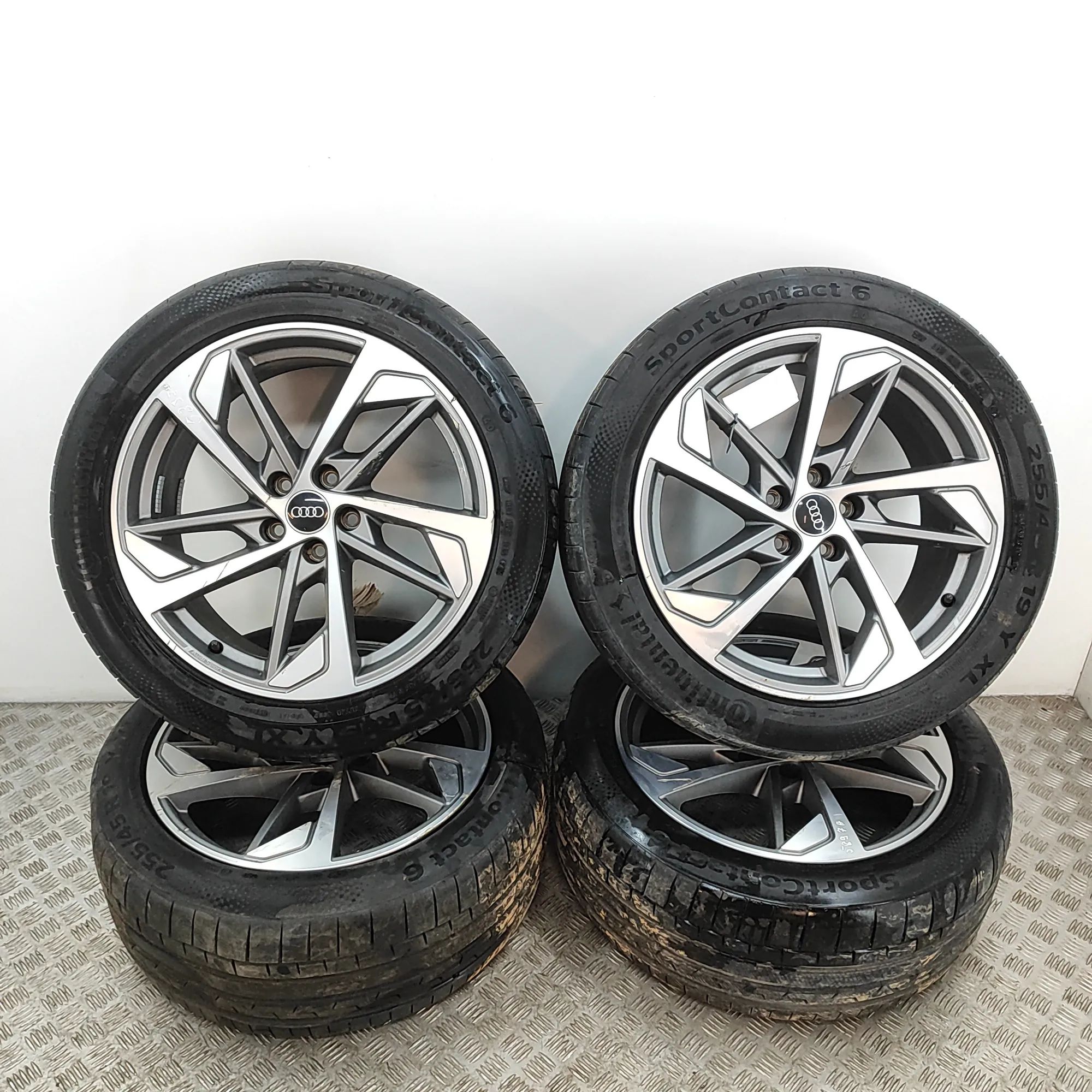 Audi Q3 (F3) Alloy Wheel Set 83A601025 Alloy Wheel Set AUDI Q3 (F3) (2018-.....