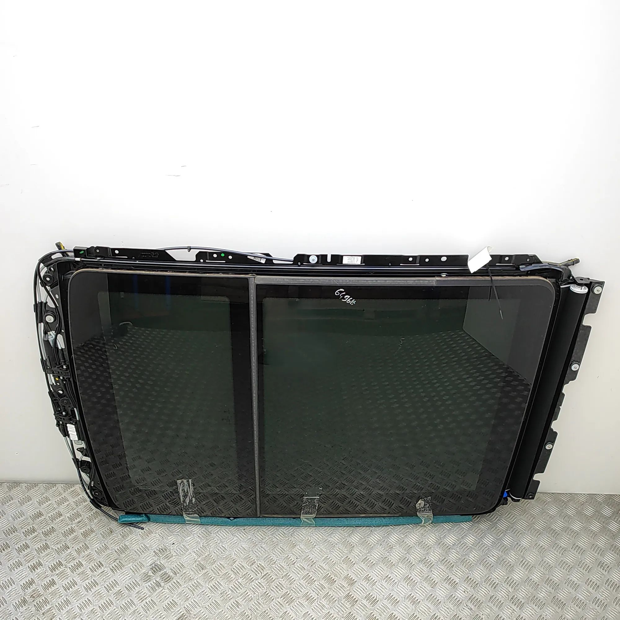 BMW X5 (G05) Люк на крыше 10041604A, 9466700, 9852147 Sunroof BMW X5 (G05...