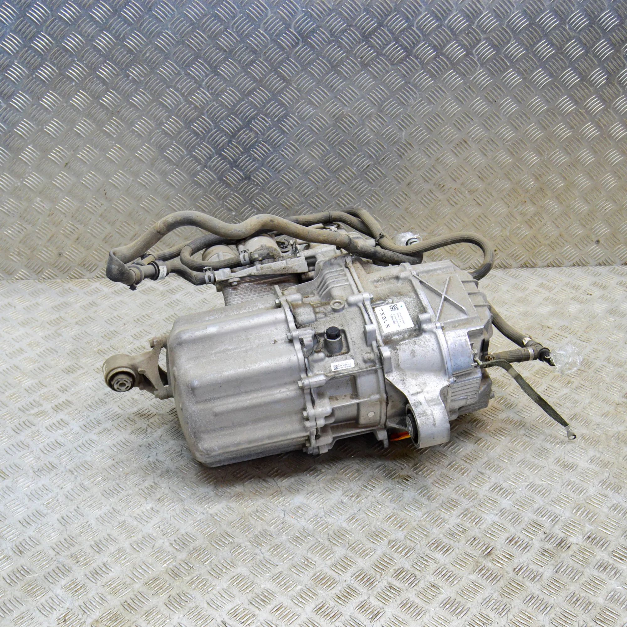 Tesla Model X Electric motor EV 1508431-00-A Electric motor EV TESLA MODEL X (2...
